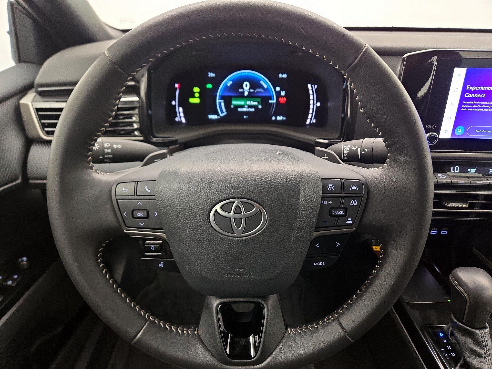 Thumbnail: 2025 Toyota Camry - 10