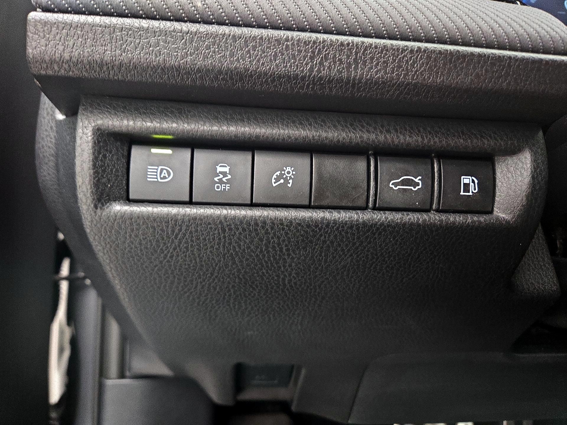 Thumbnail: 2025 Toyota Camry - 13