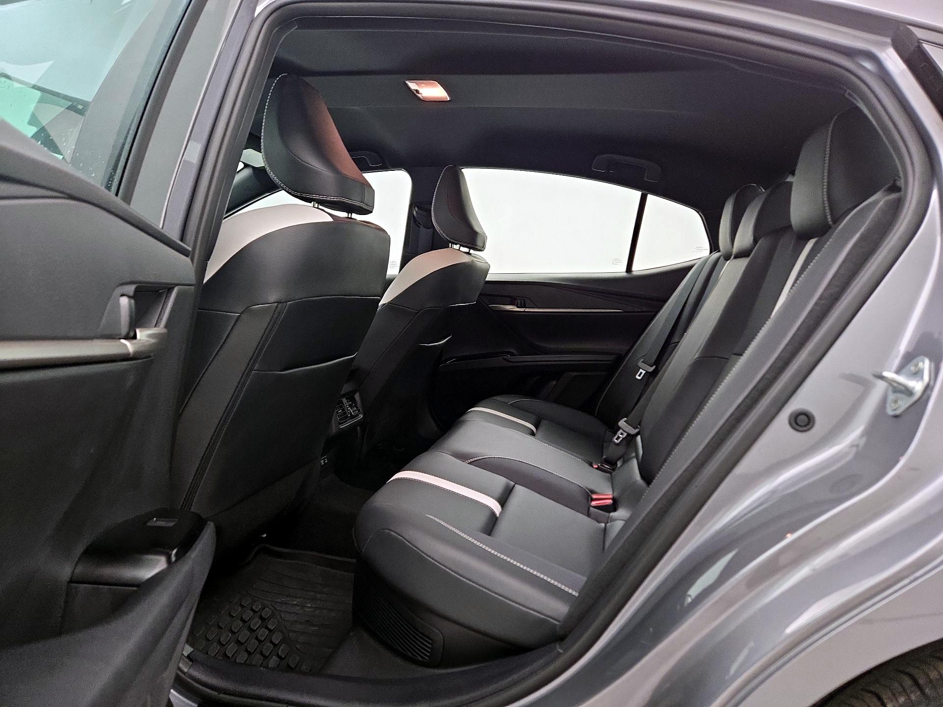 Thumbnail: 2025 Toyota Camry - 19