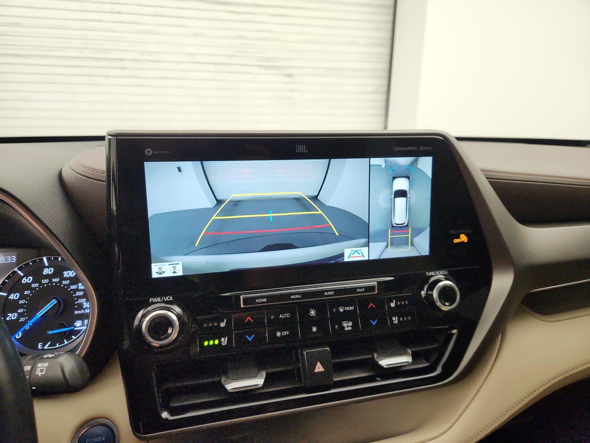 Thumbnail: 2021 Toyota Highlander - 14