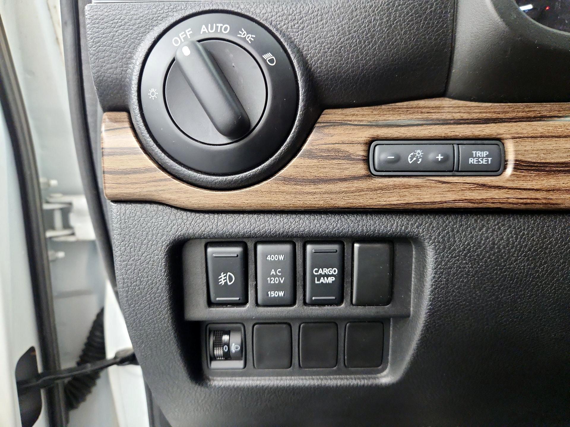 Thumbnail: 2017 Nissan Titan - 13