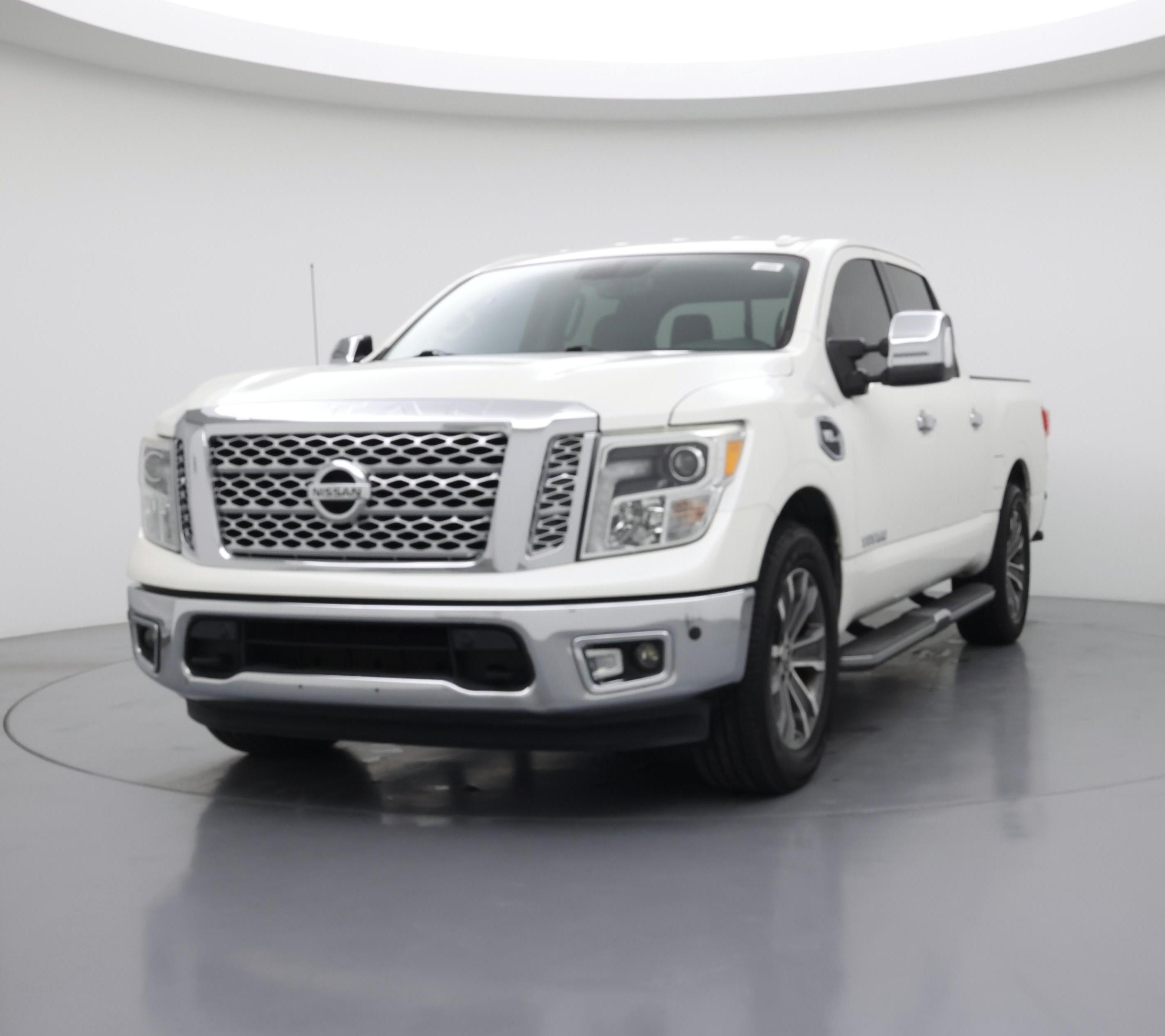 Thumbnail: 2017 Nissan Titan - 4