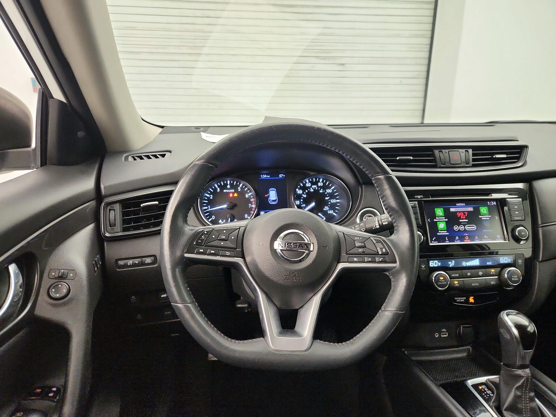 Thumbnail: 2018 Nissan Rogue - 10
