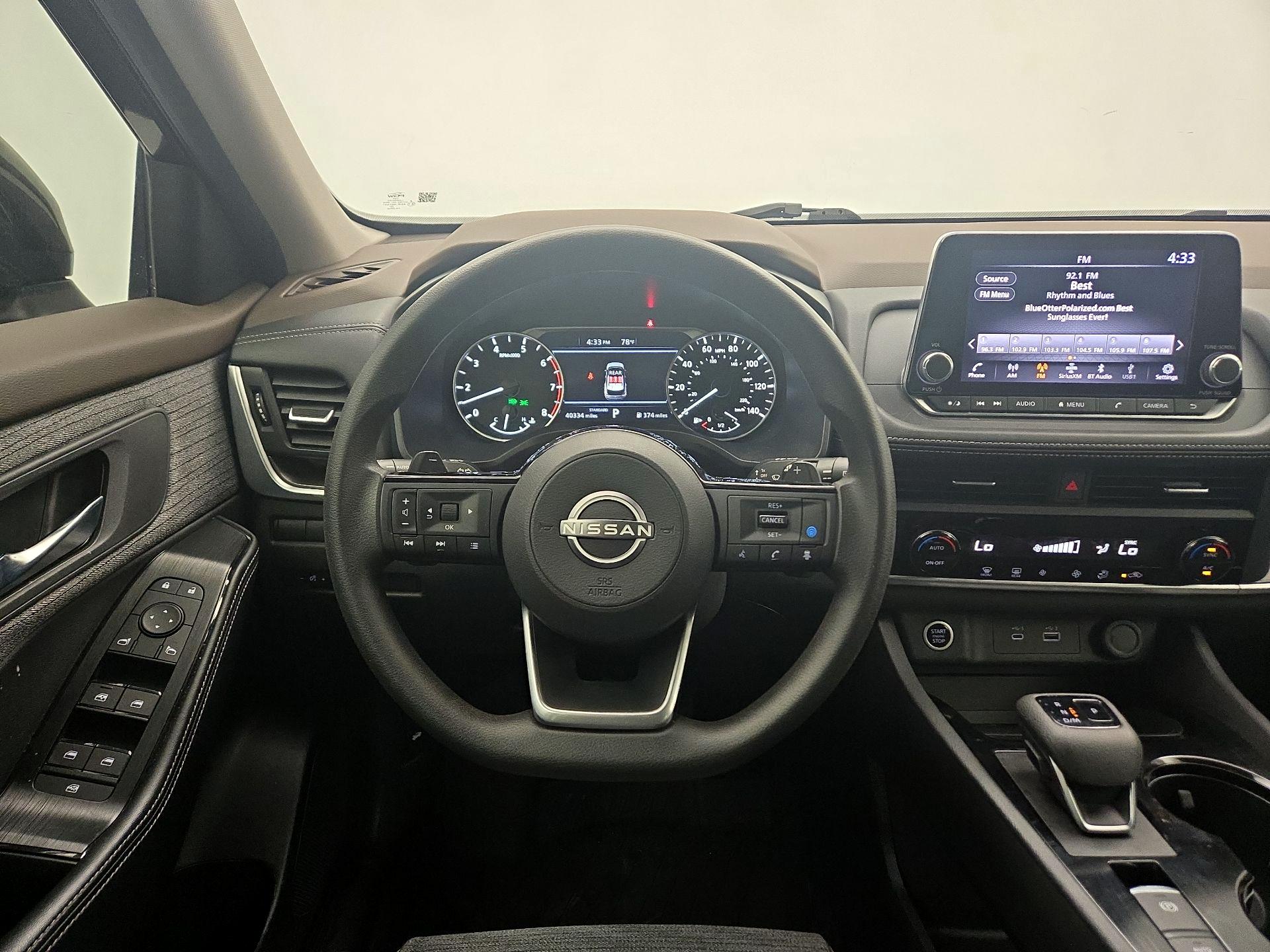 Thumbnail: 2023 Nissan Rogue - 10