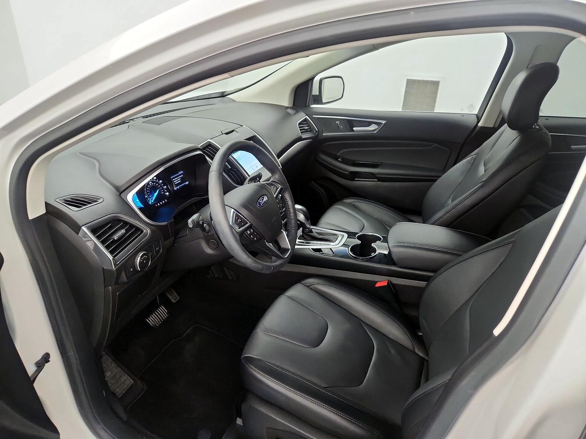 Thumbnail: 2018 Ford Edge - 11