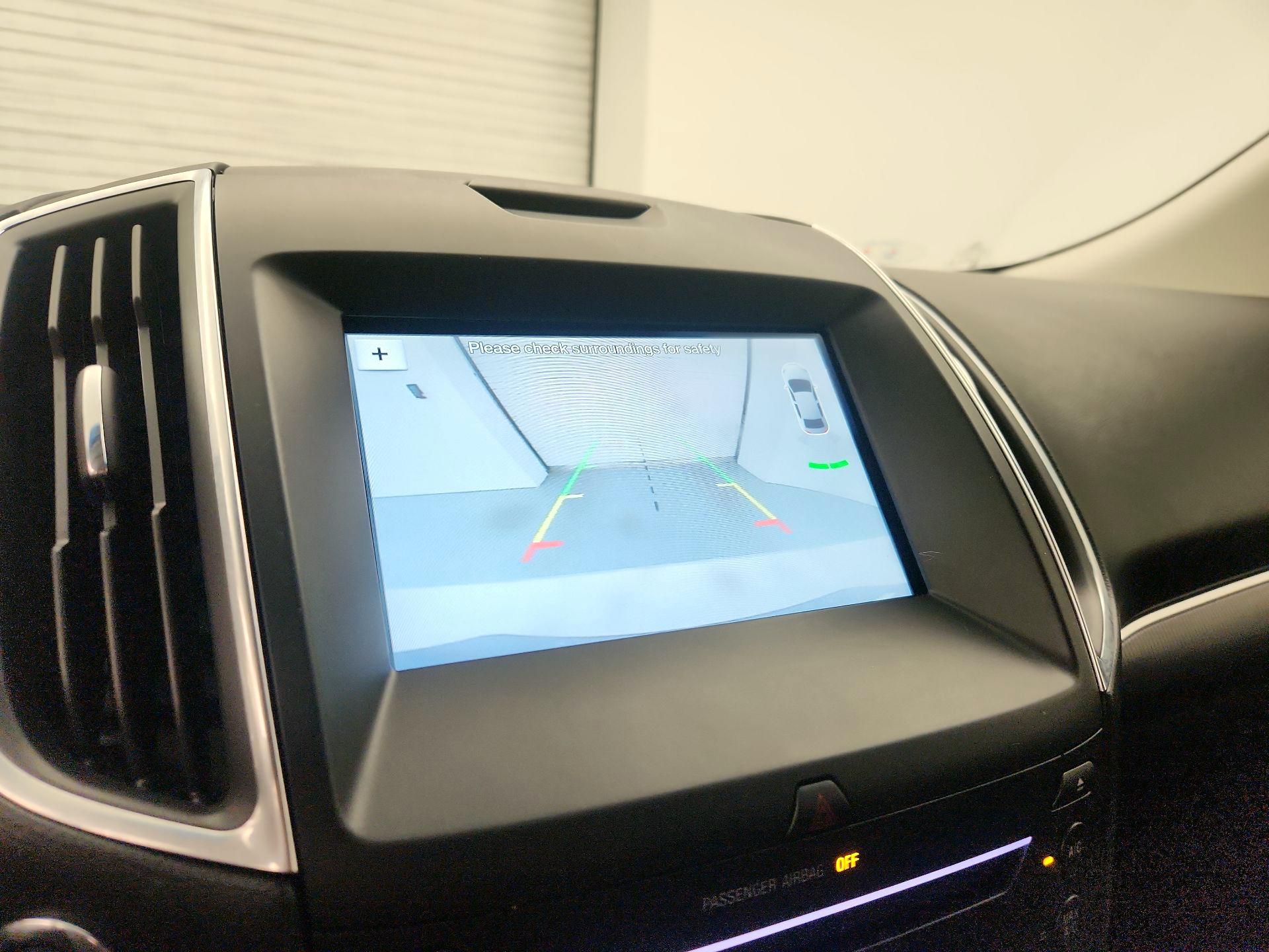 Thumbnail: 2018 Ford Edge - 14