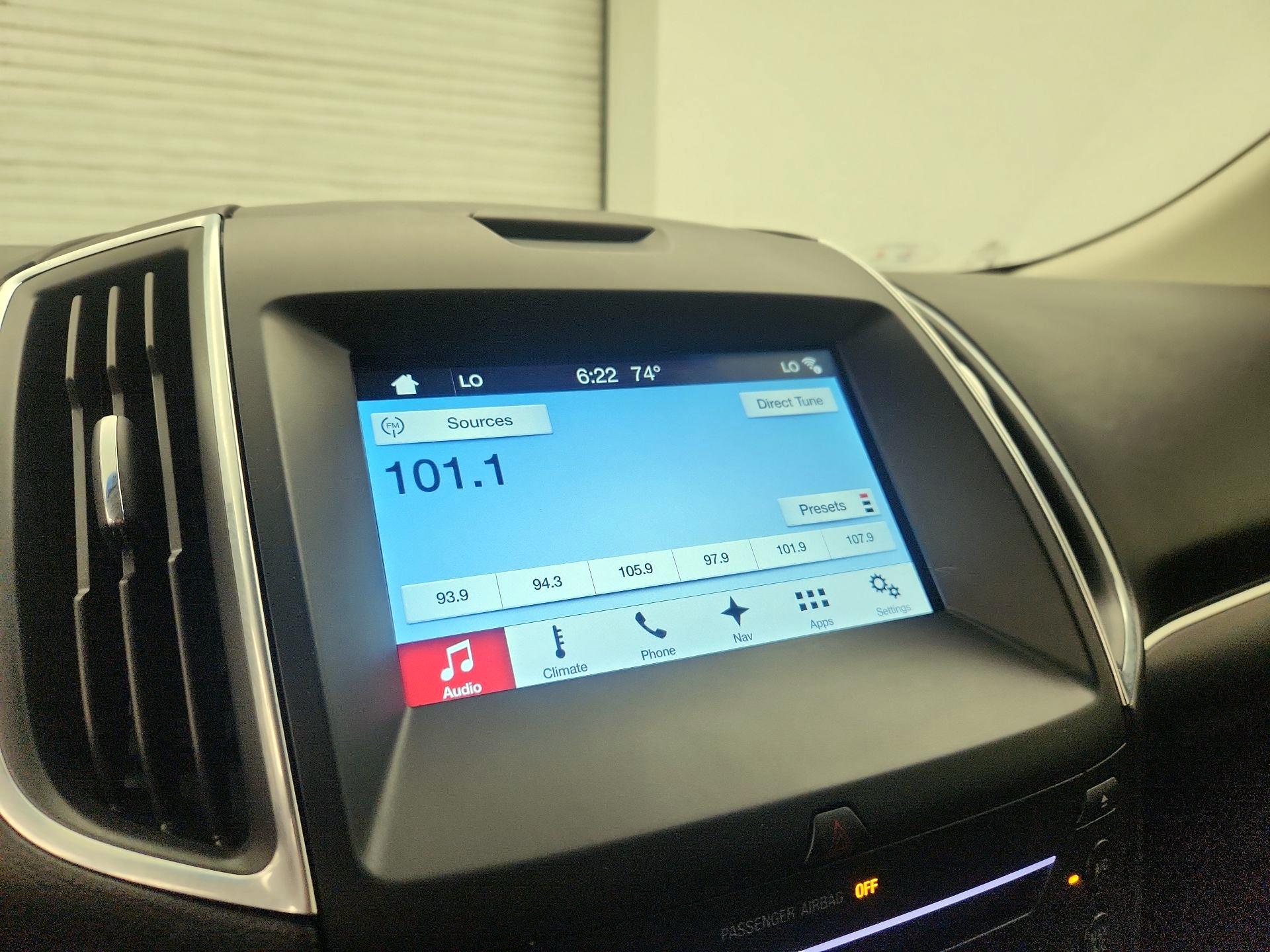 Thumbnail: 2018 Ford Edge - 15