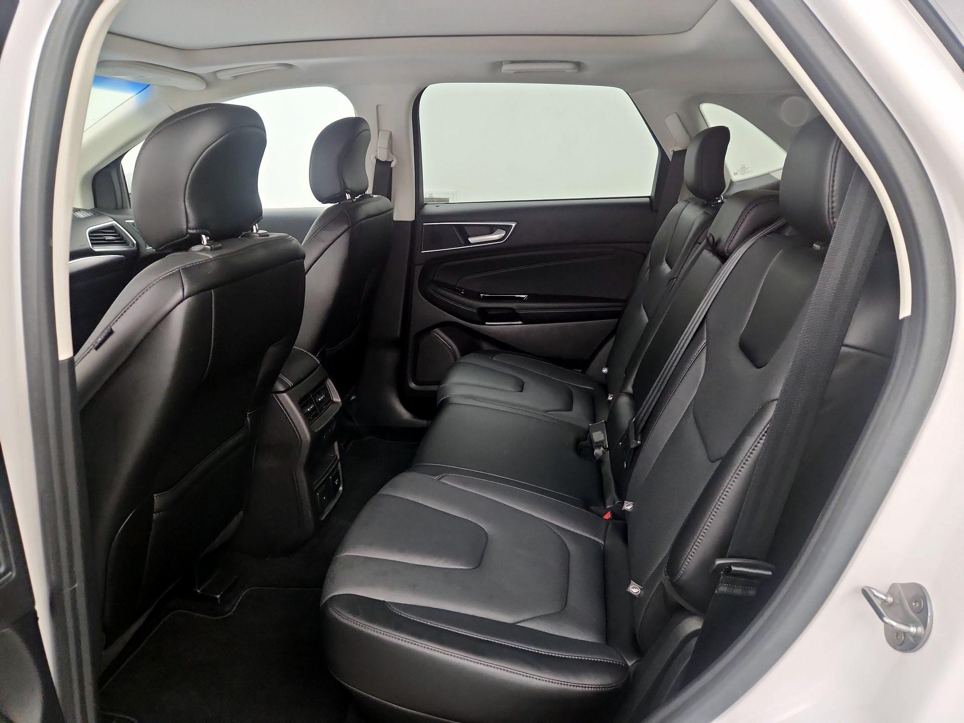 Thumbnail: 2018 Ford Edge - 19