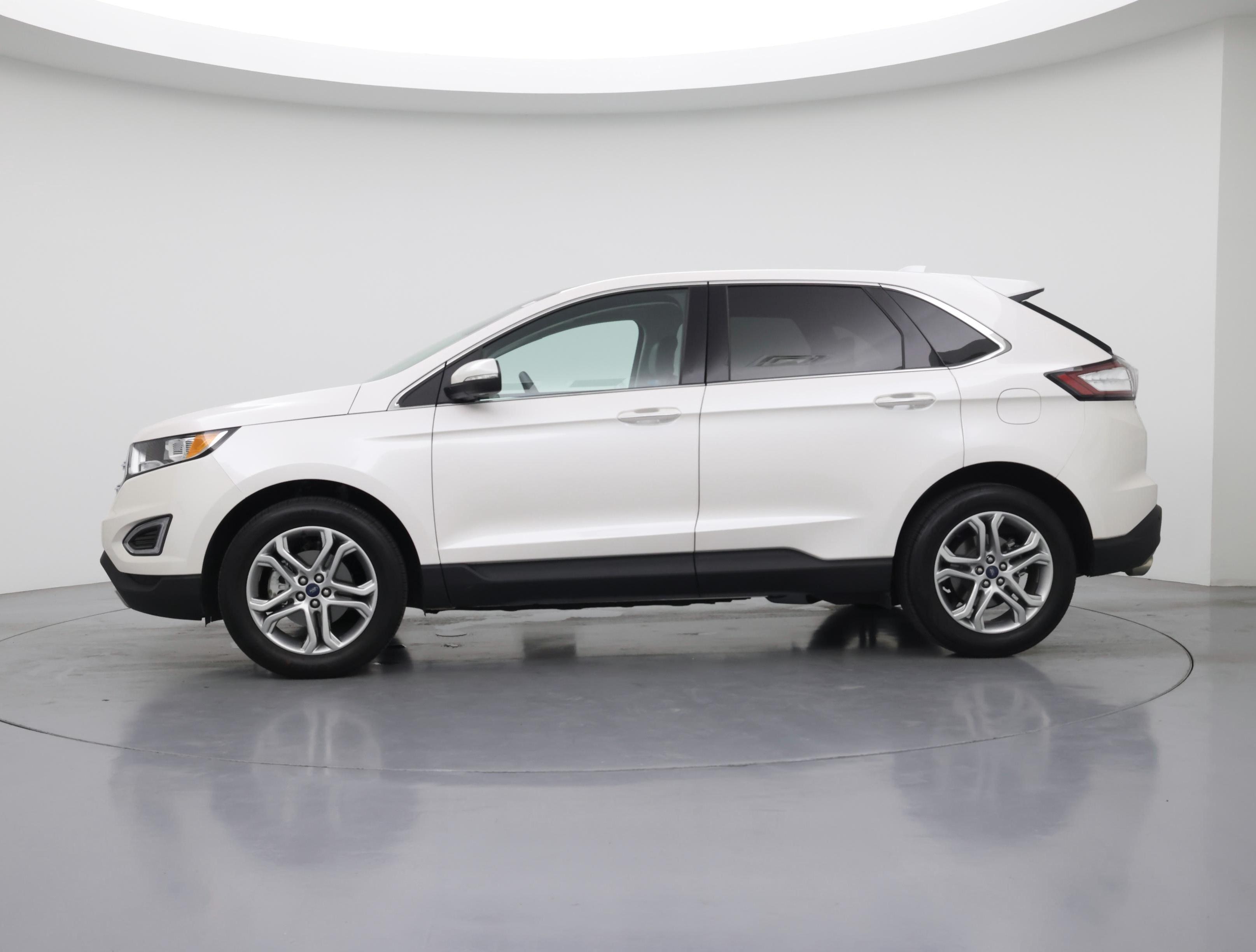 Thumbnail: 2018 Ford Edge - 3