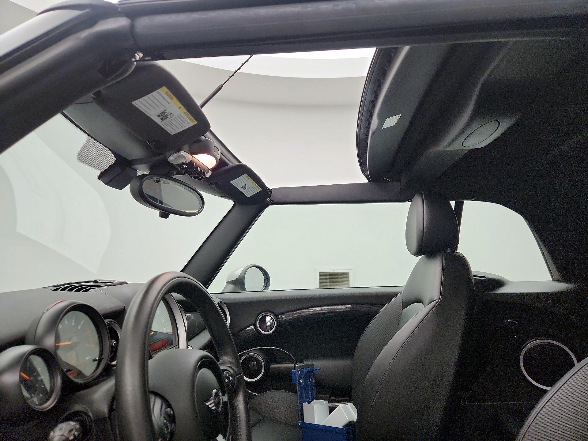 Thumbnail: 2015 MINI Cooper - 17