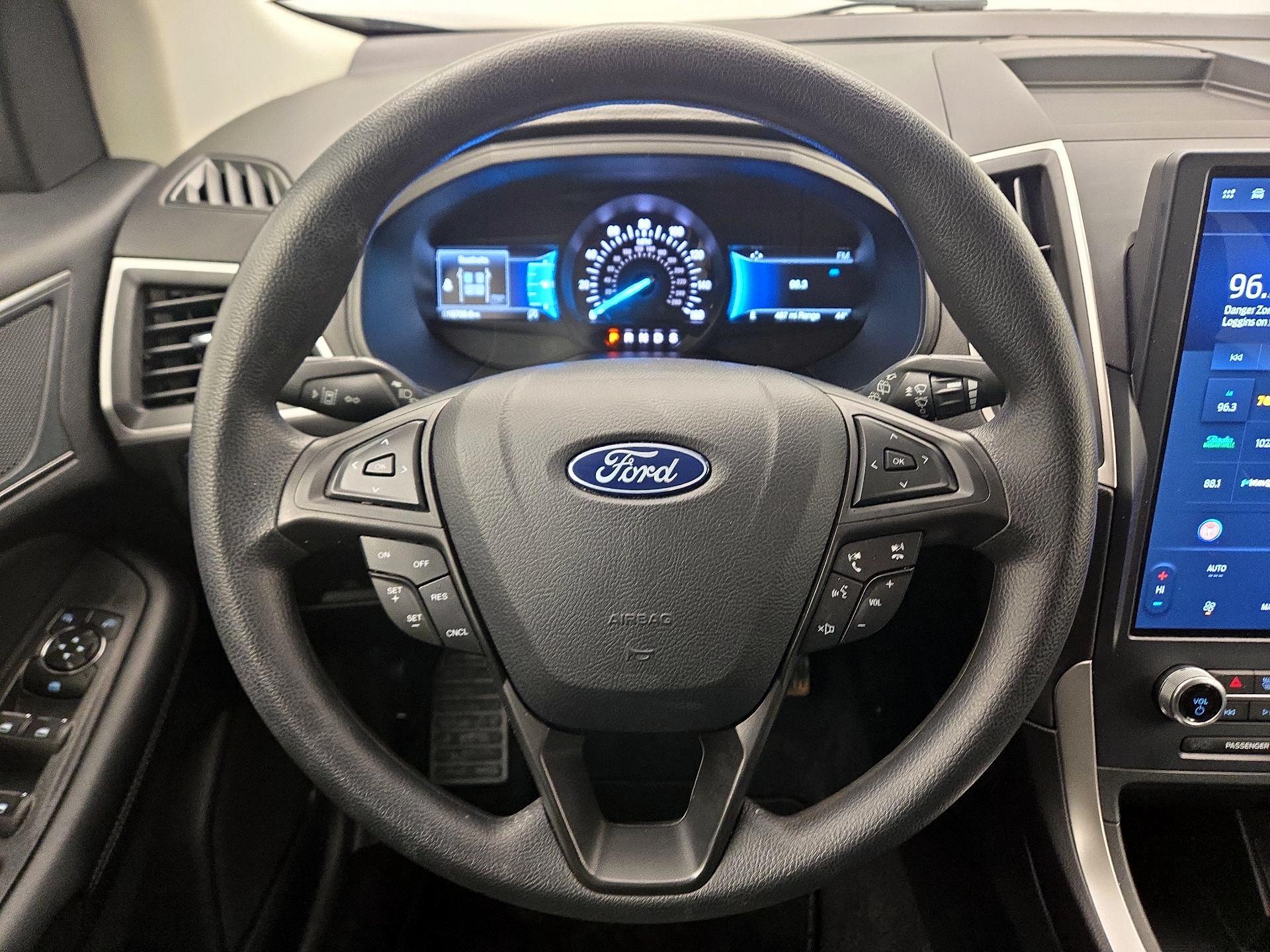 Thumbnail: 2022 Ford Edge - 10