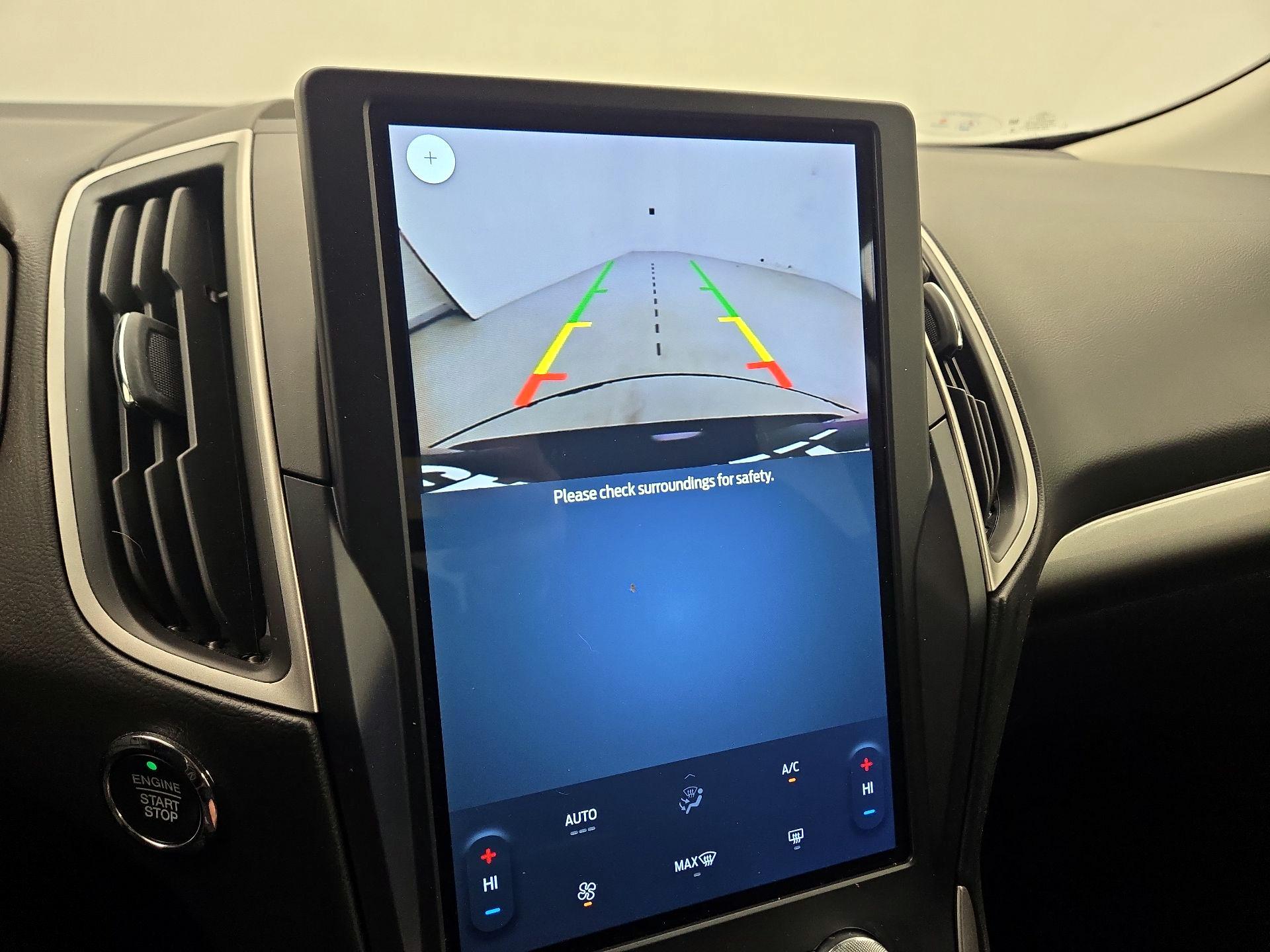 Thumbnail: 2022 Ford Edge - 14