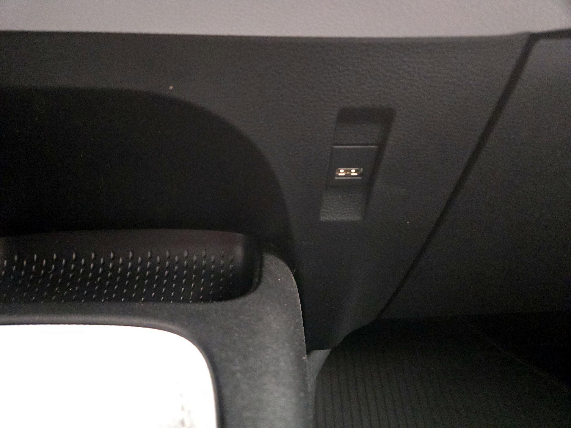 Thumbnail: 2022 Toyota Corolla - 18