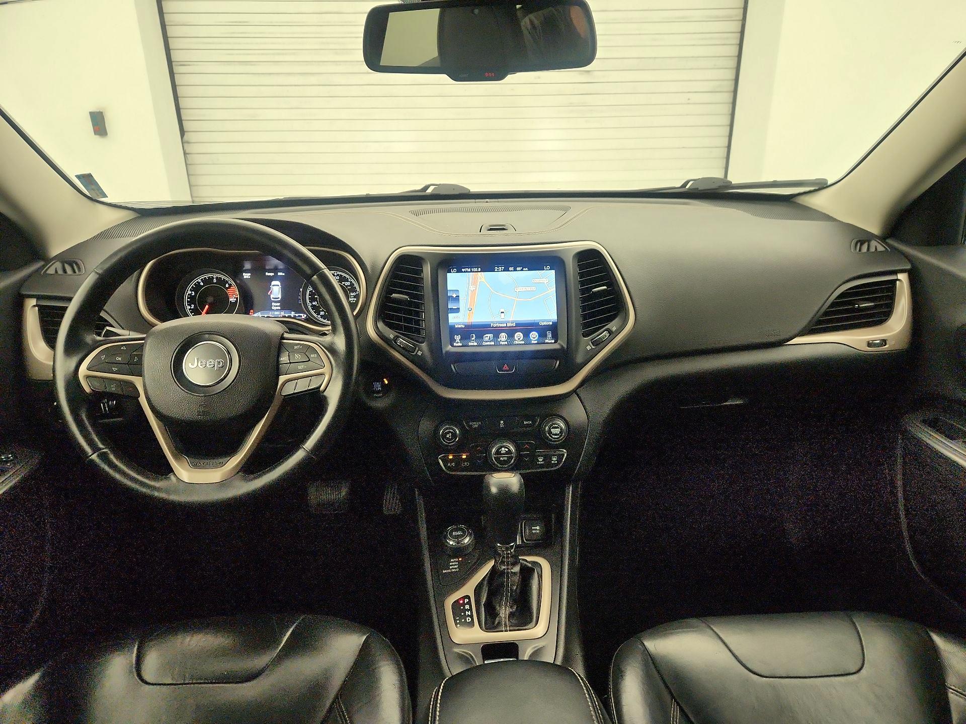 Thumbnail: 2016 Jeep Cherokee - 9