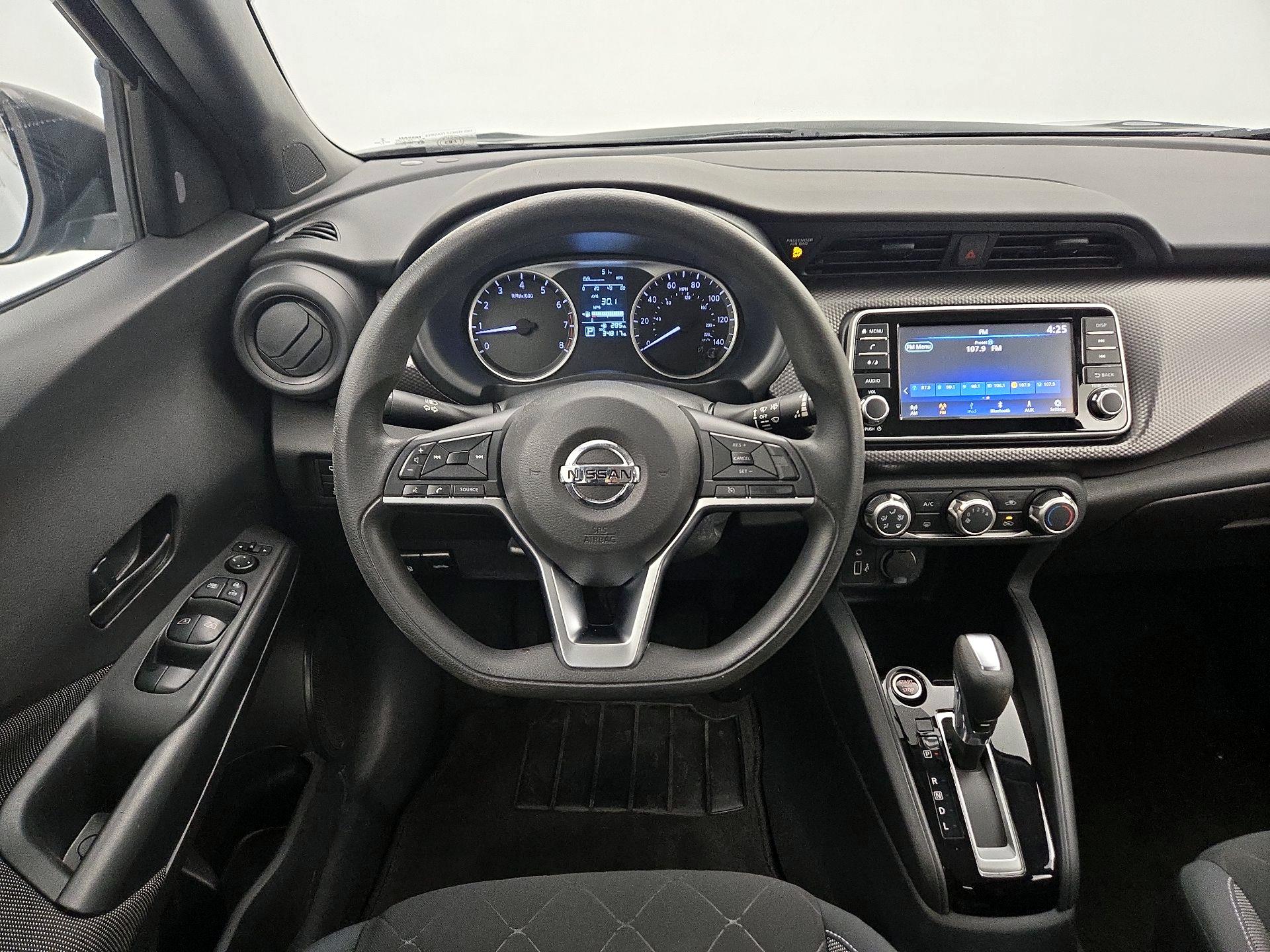 Thumbnail: 2020 Nissan Kicks - 10