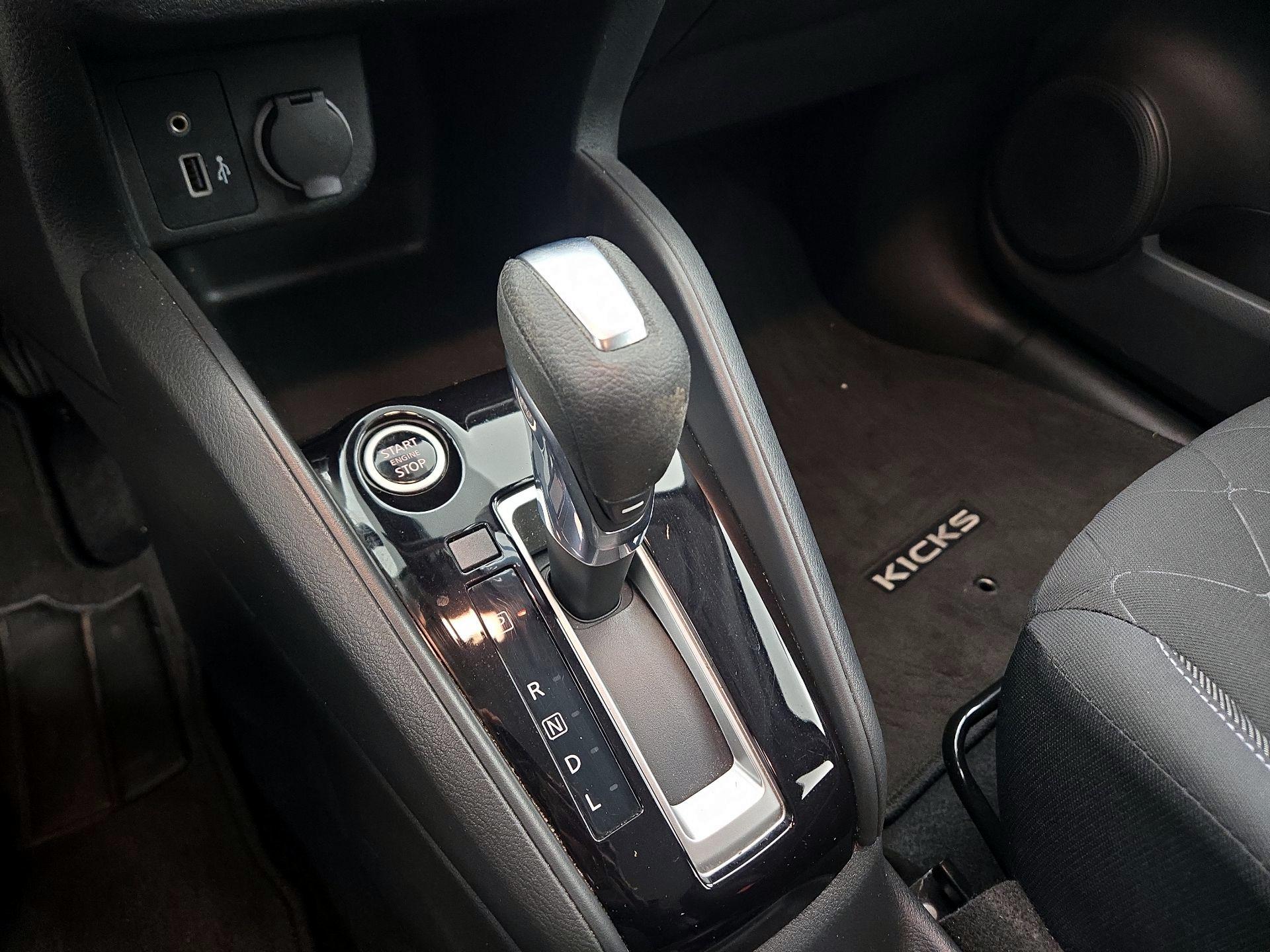 Thumbnail: 2020 Nissan Kicks - 17