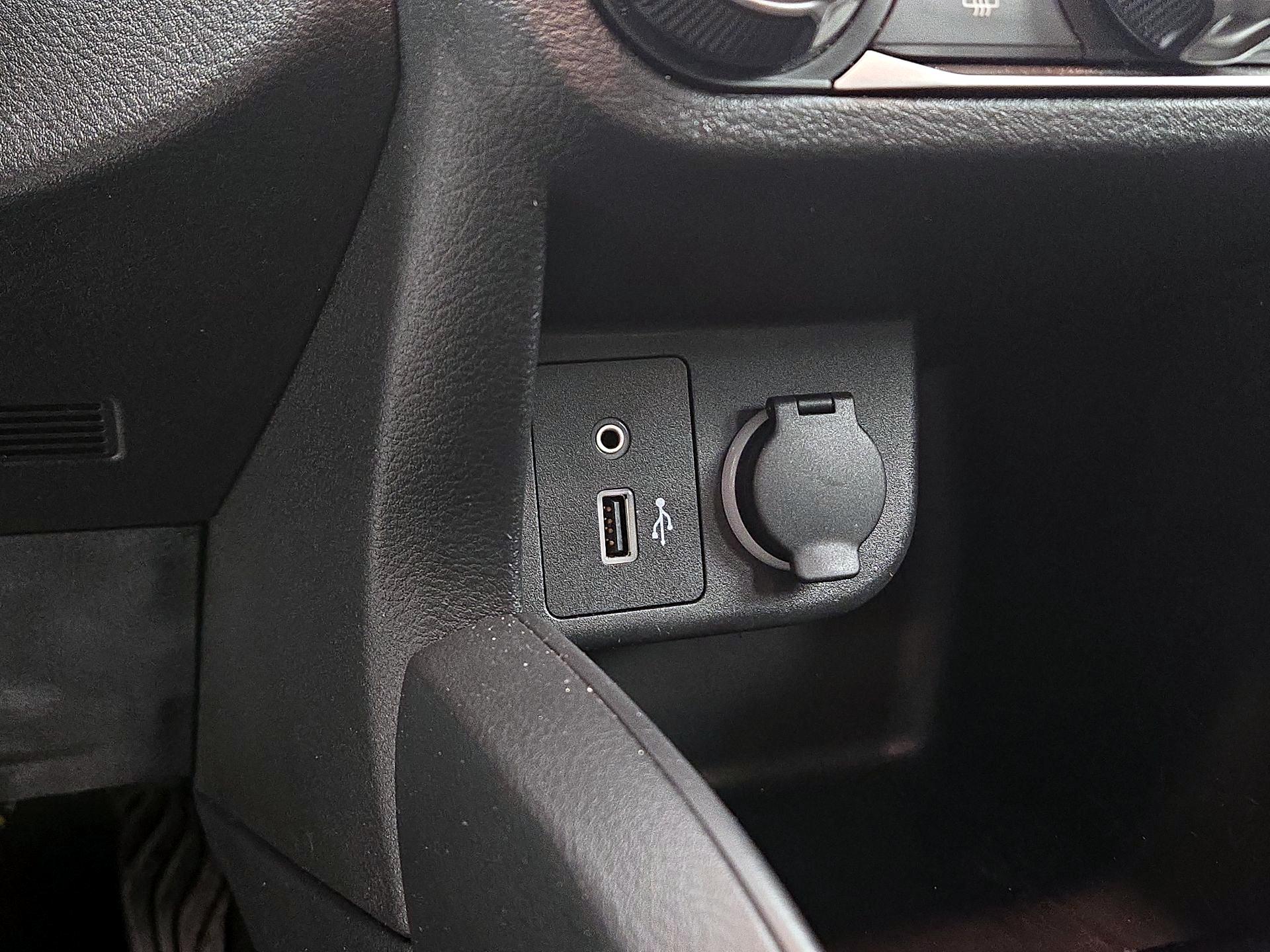 Thumbnail: 2020 Nissan Kicks - 18