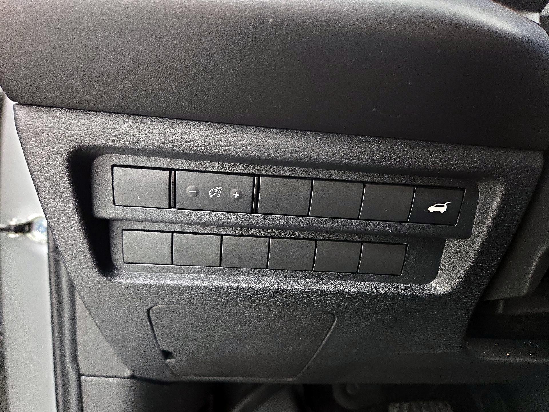 Thumbnail: 2024 Mitsubishi Outlander - 13