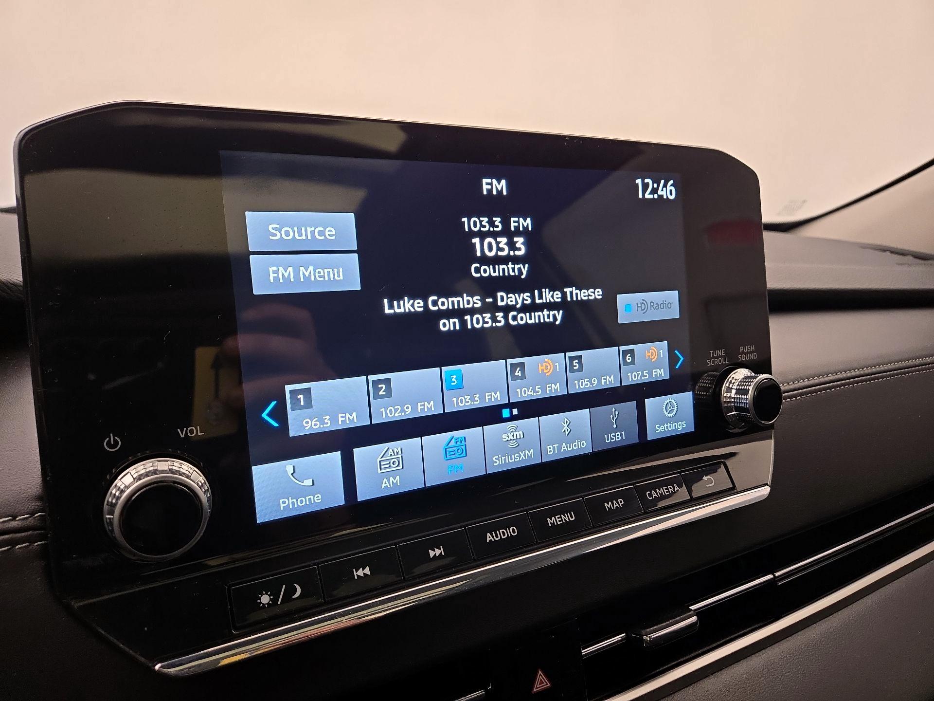 Thumbnail: 2024 Mitsubishi Outlander - 16