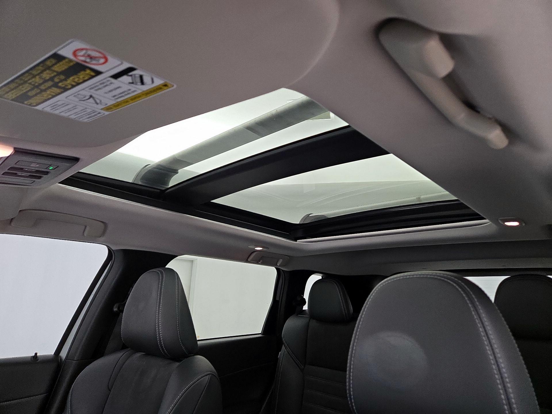 Thumbnail: 2024 Mitsubishi Outlander - 20