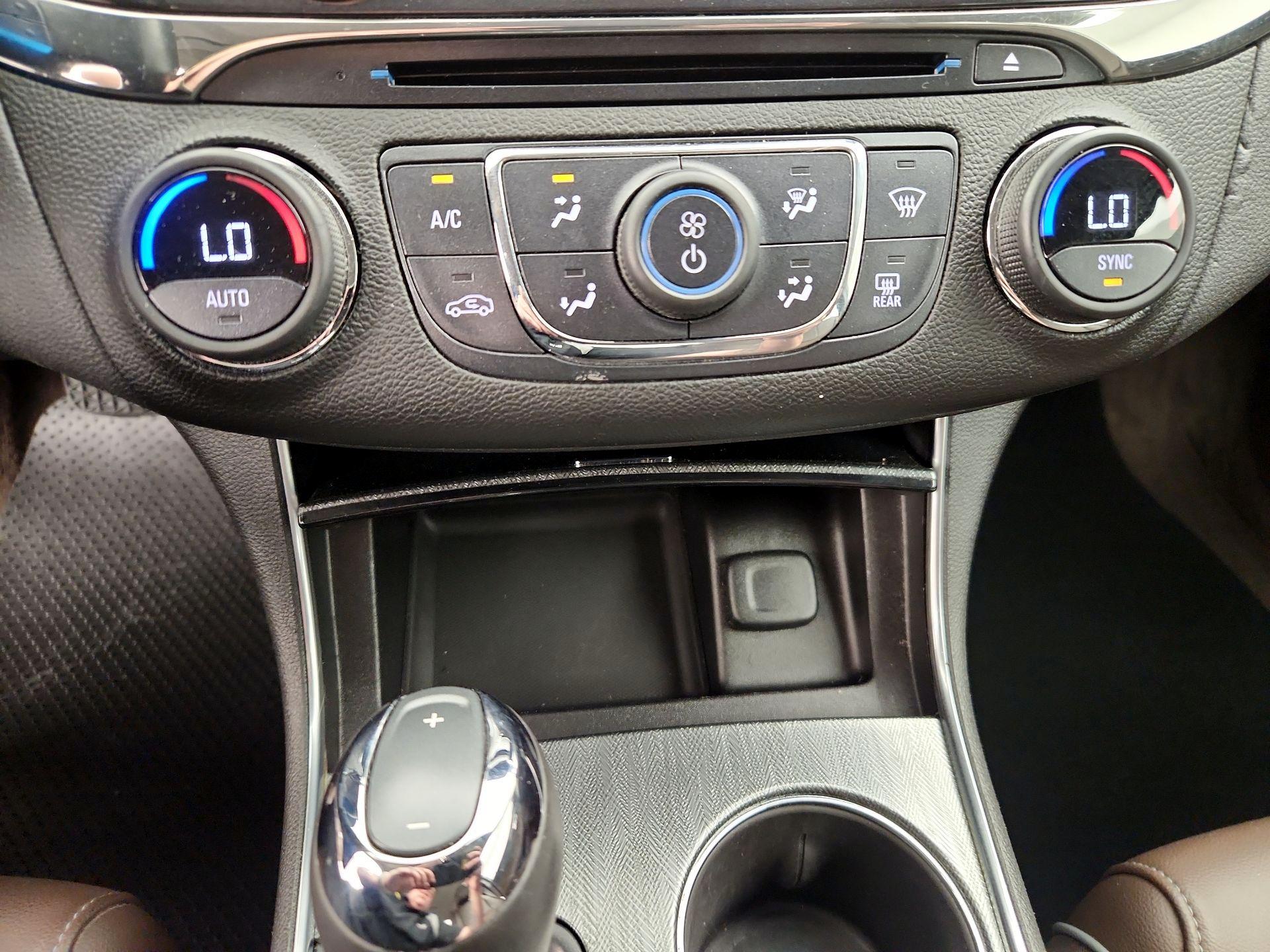 Thumbnail: 2015 Chevrolet Impala - 17