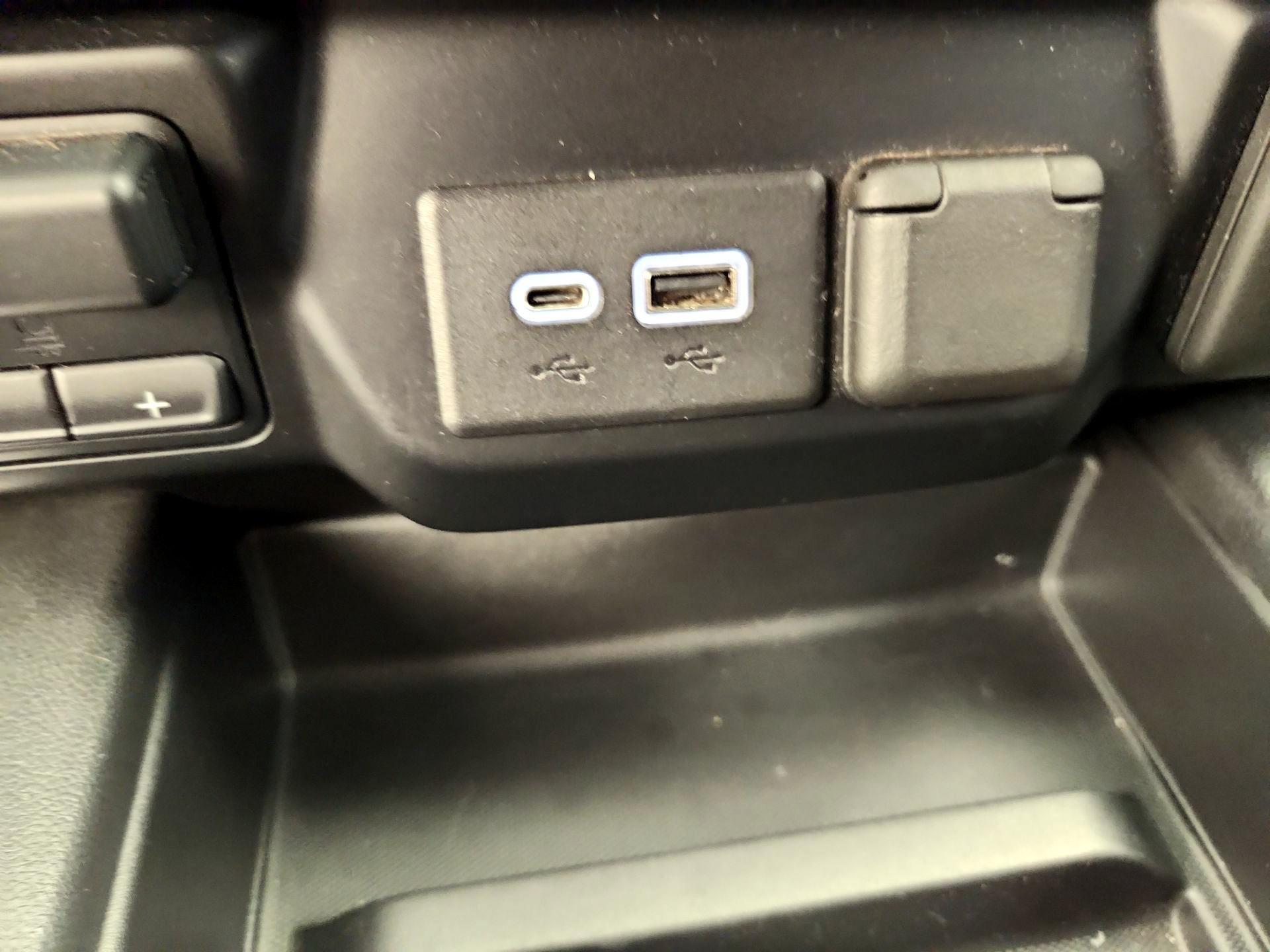 Thumbnail: 2021 Chevrolet Silverado 1500 - 18