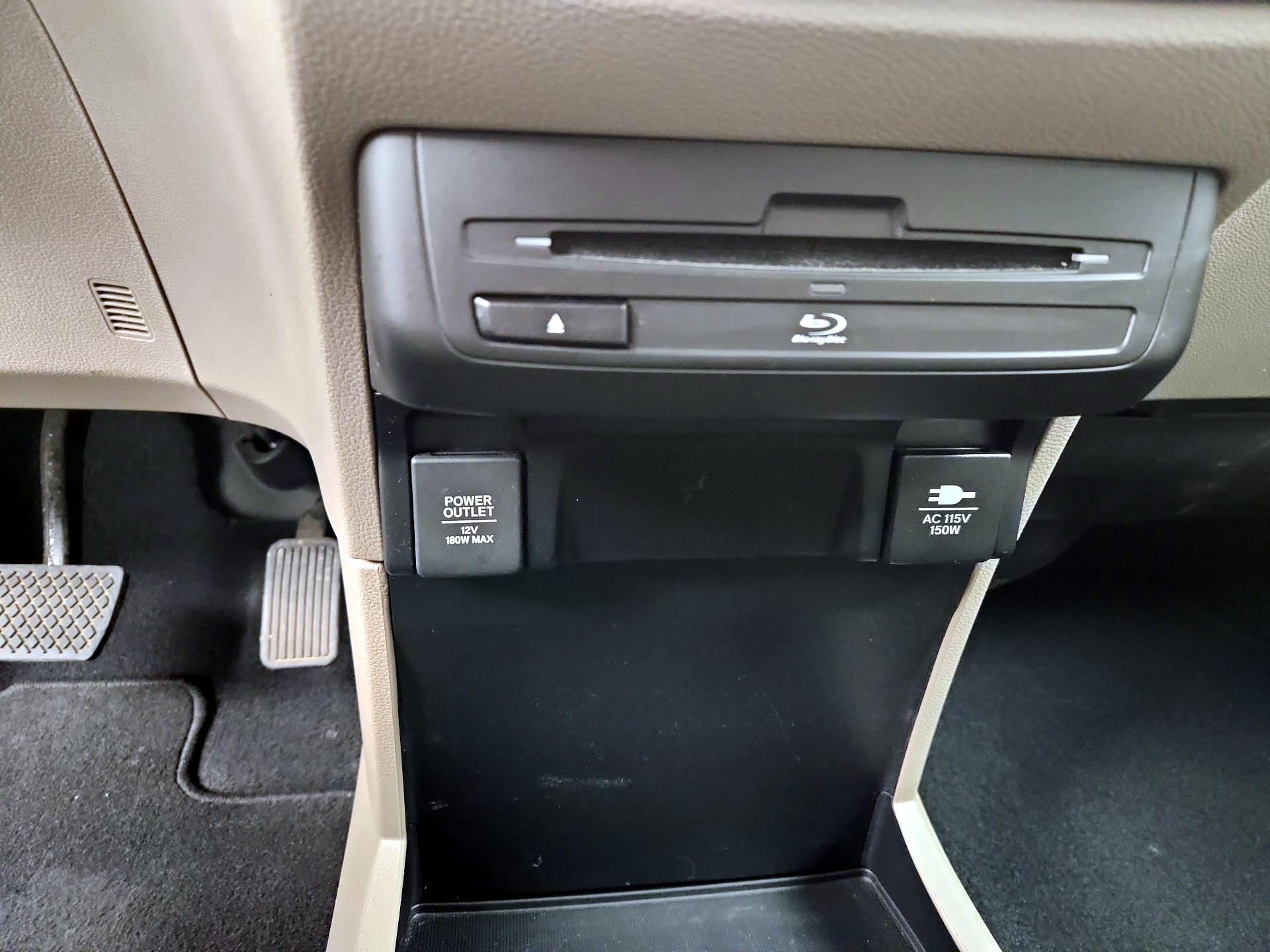 Thumbnail: 2018 Honda Odyssey - 19