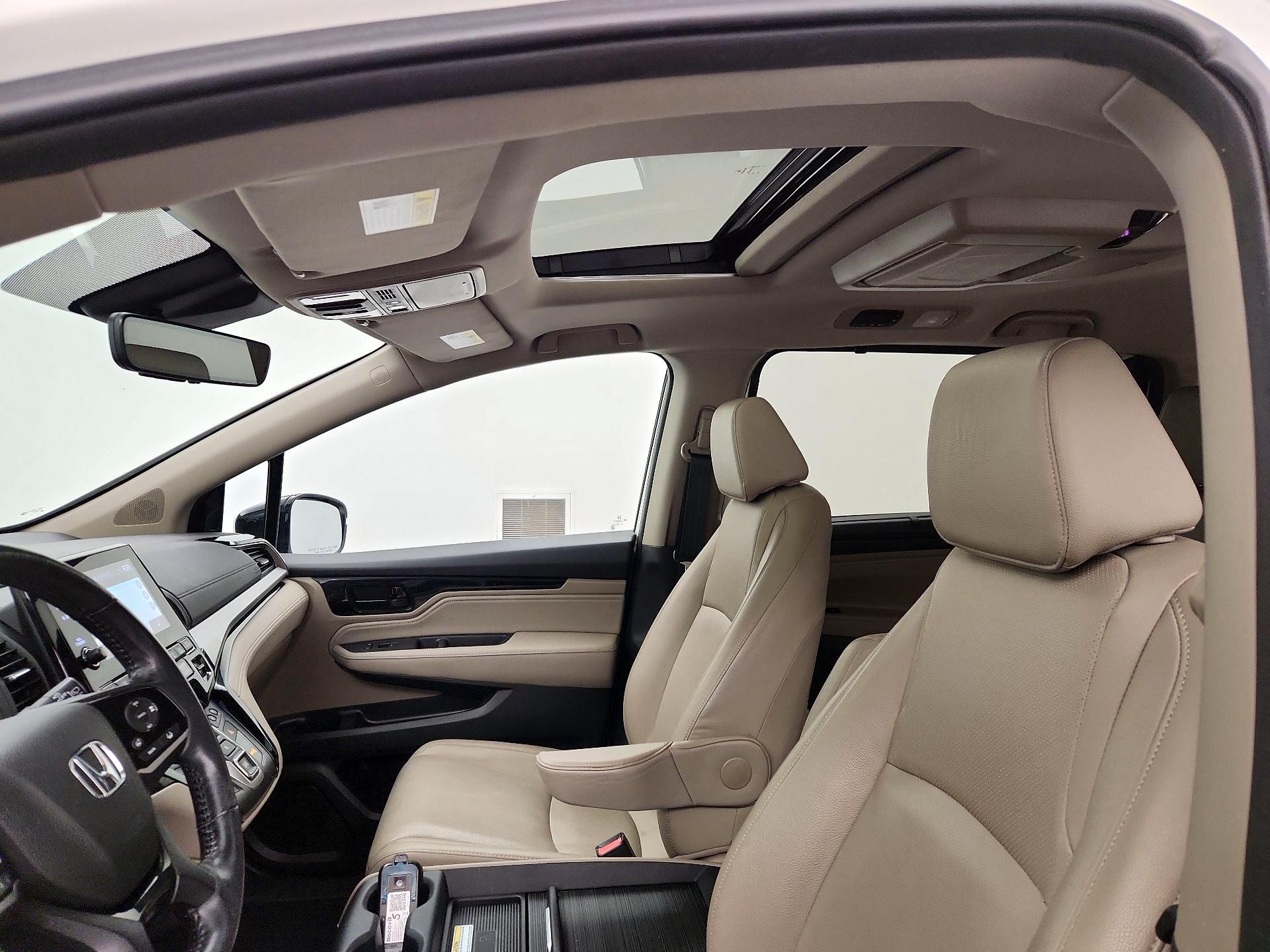 Thumbnail: 2018 Honda Odyssey - 20