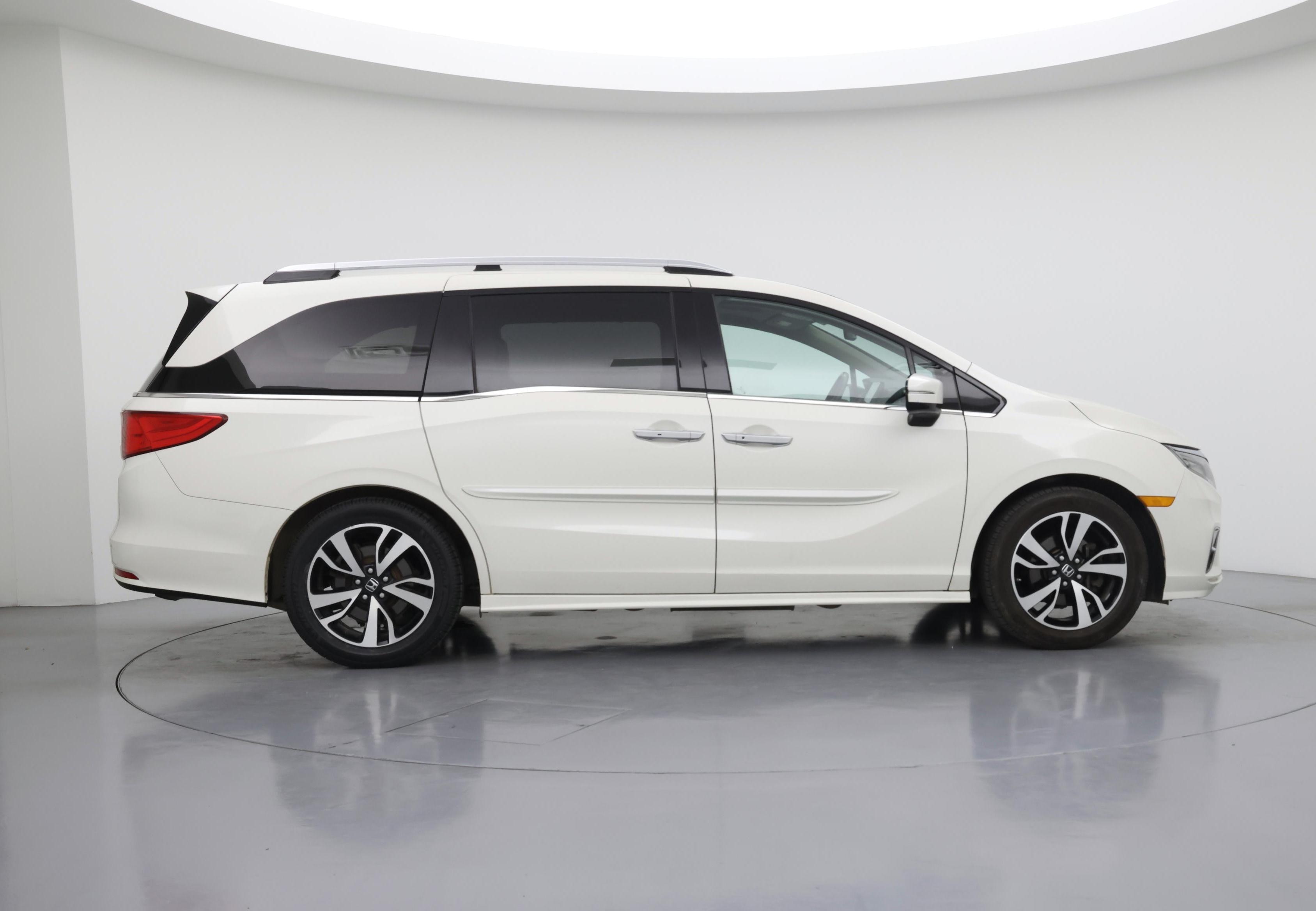 Thumbnail: 2018 Honda Odyssey - 7
