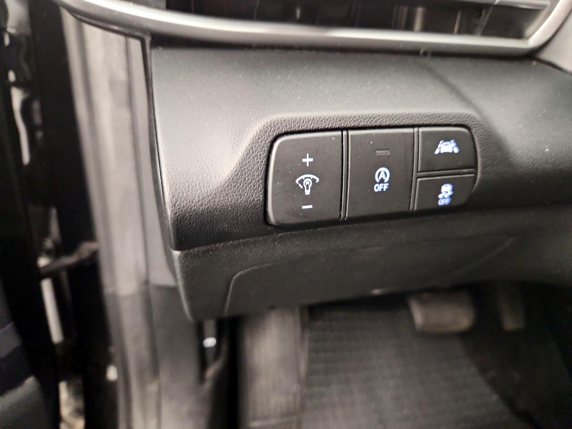 Thumbnail: 2021 Hyundai Elantra - 13