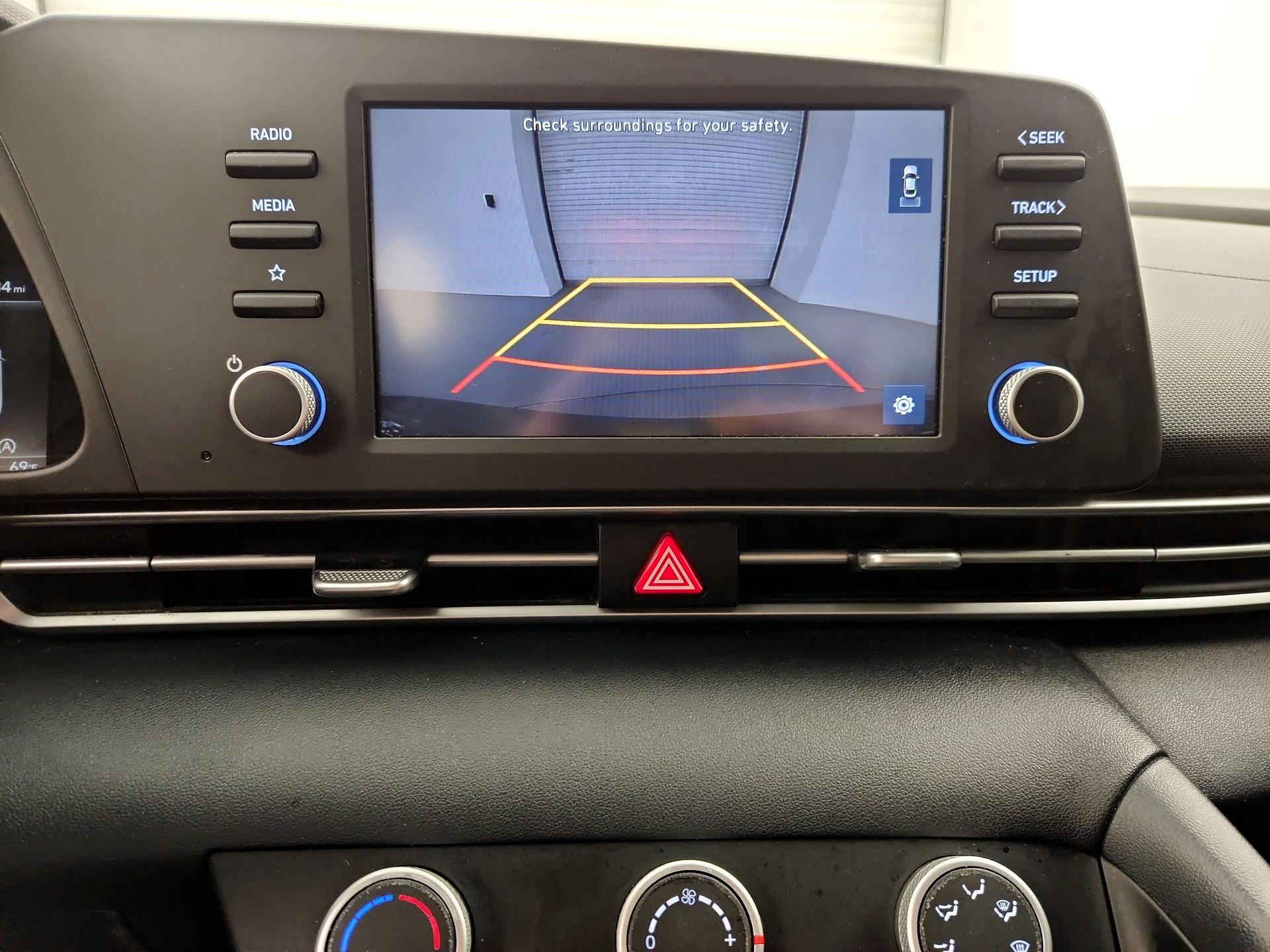 Thumbnail: 2021 Hyundai Elantra - 14