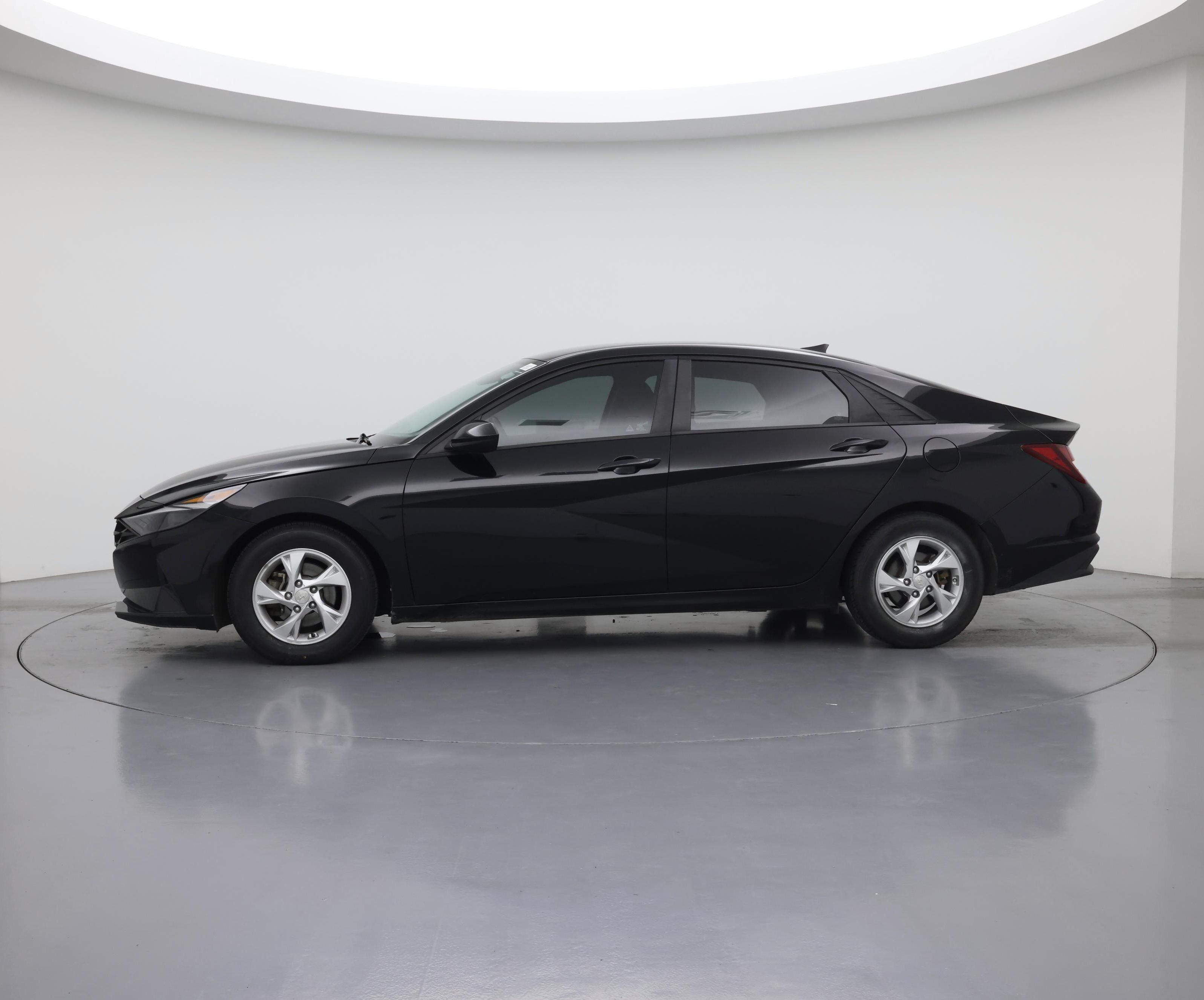 Thumbnail: 2021 Hyundai Elantra - 3