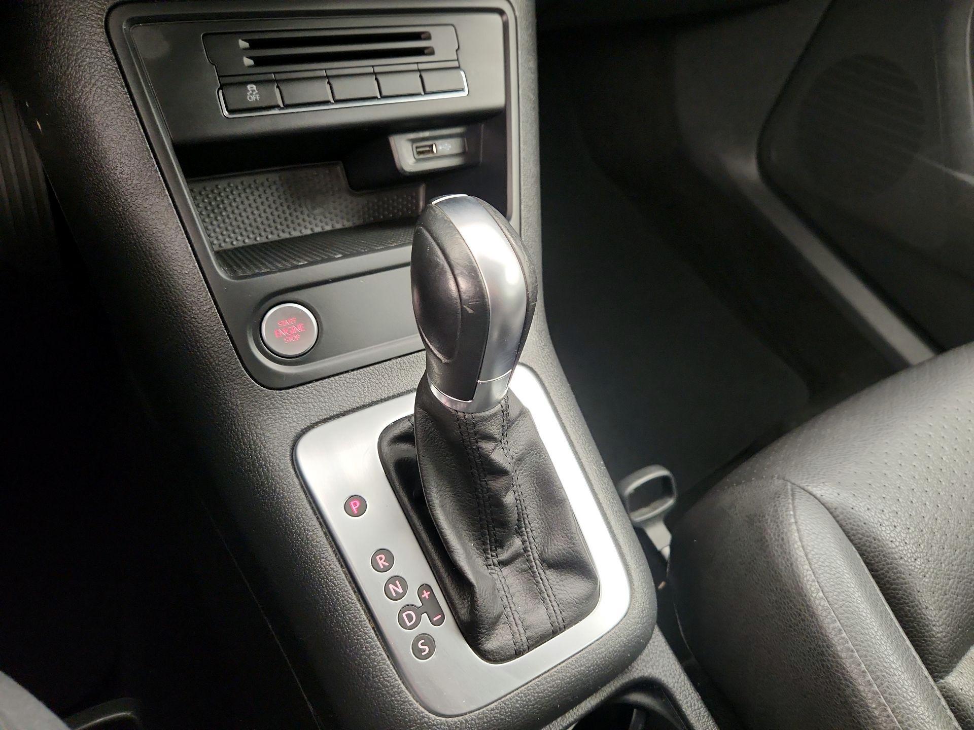 Thumbnail: 2016 Volkswagen Tiguan - 17