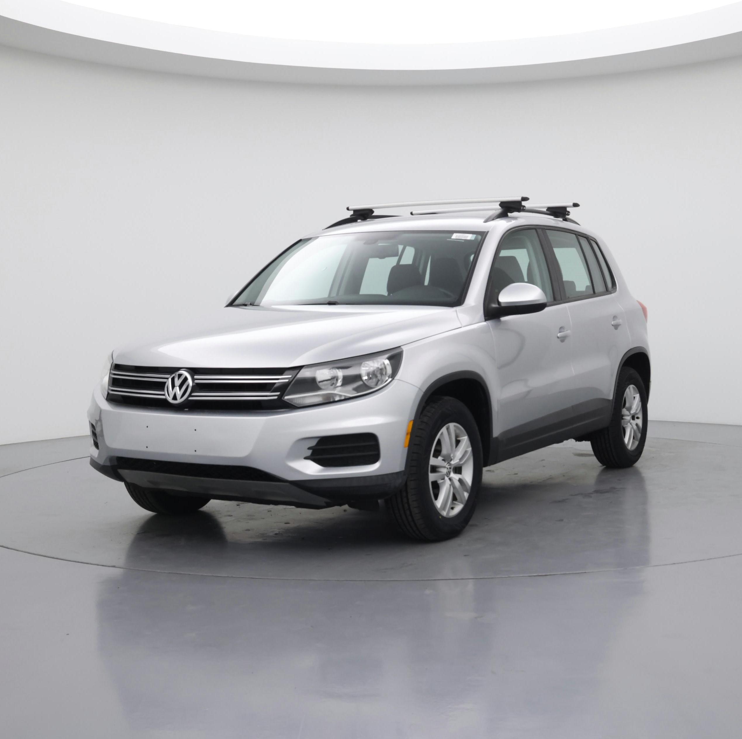 Thumbnail: 2016 Volkswagen Tiguan - 4