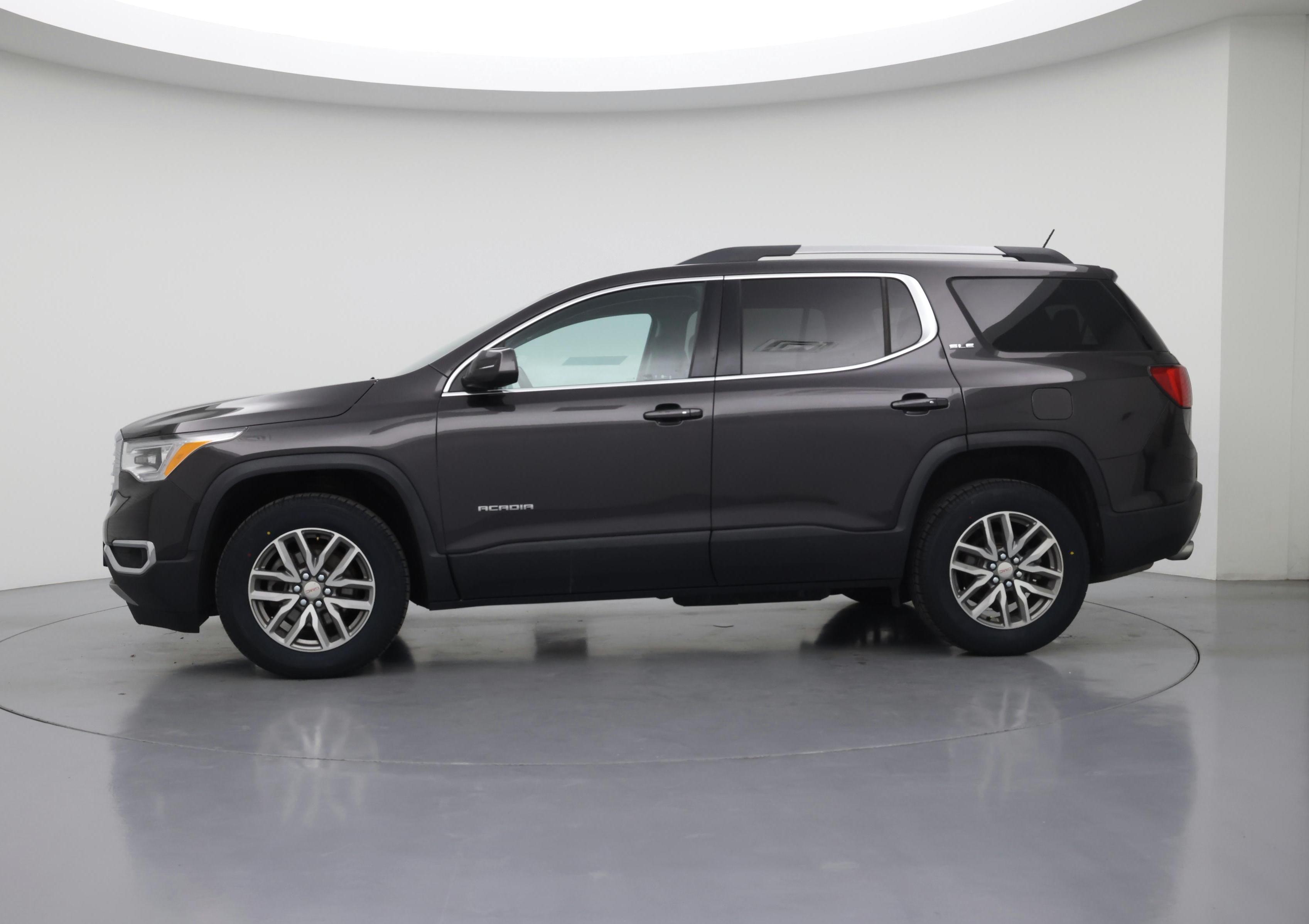 Thumbnail: 2018 GMC Acadia - 3