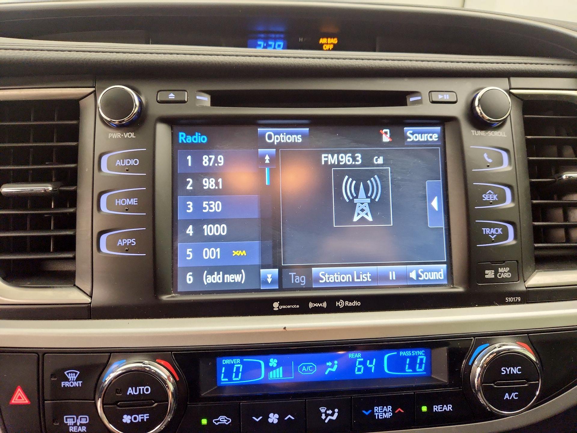 Thumbnail: 2017 Toyota Highlander - 16