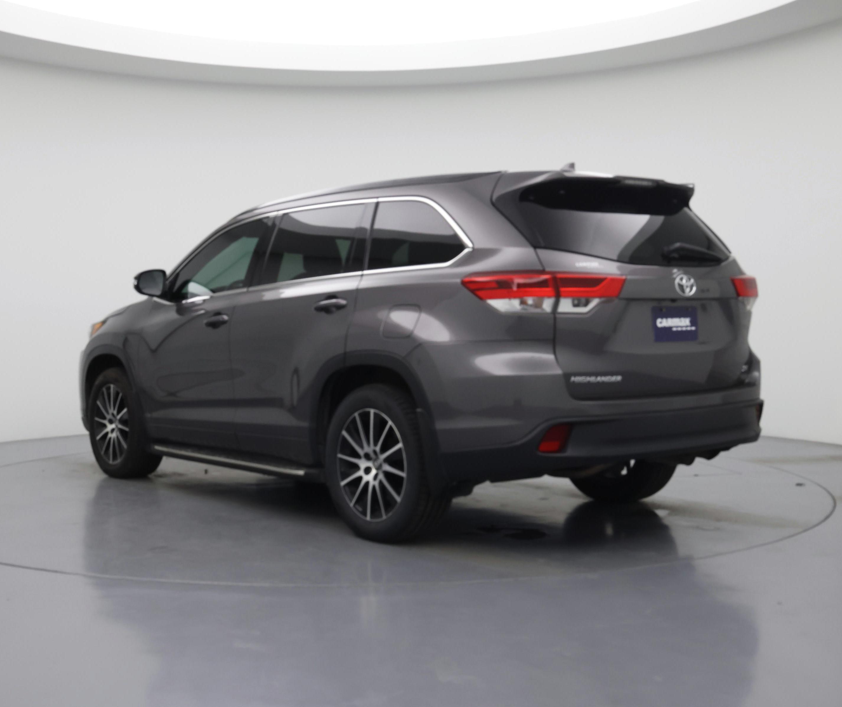 Thumbnail: 2017 Toyota Highlander - 2