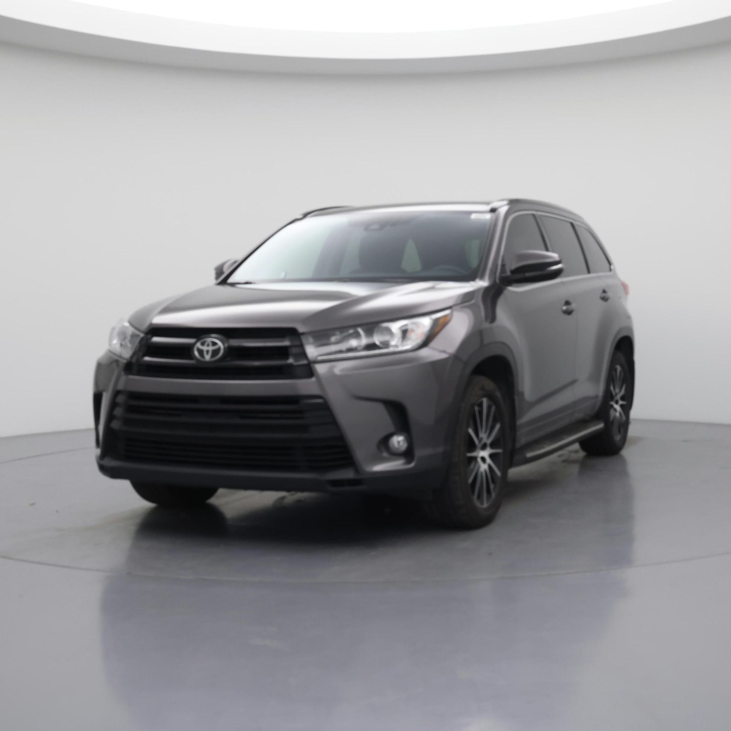 Thumbnail: 2017 Toyota Highlander - 4