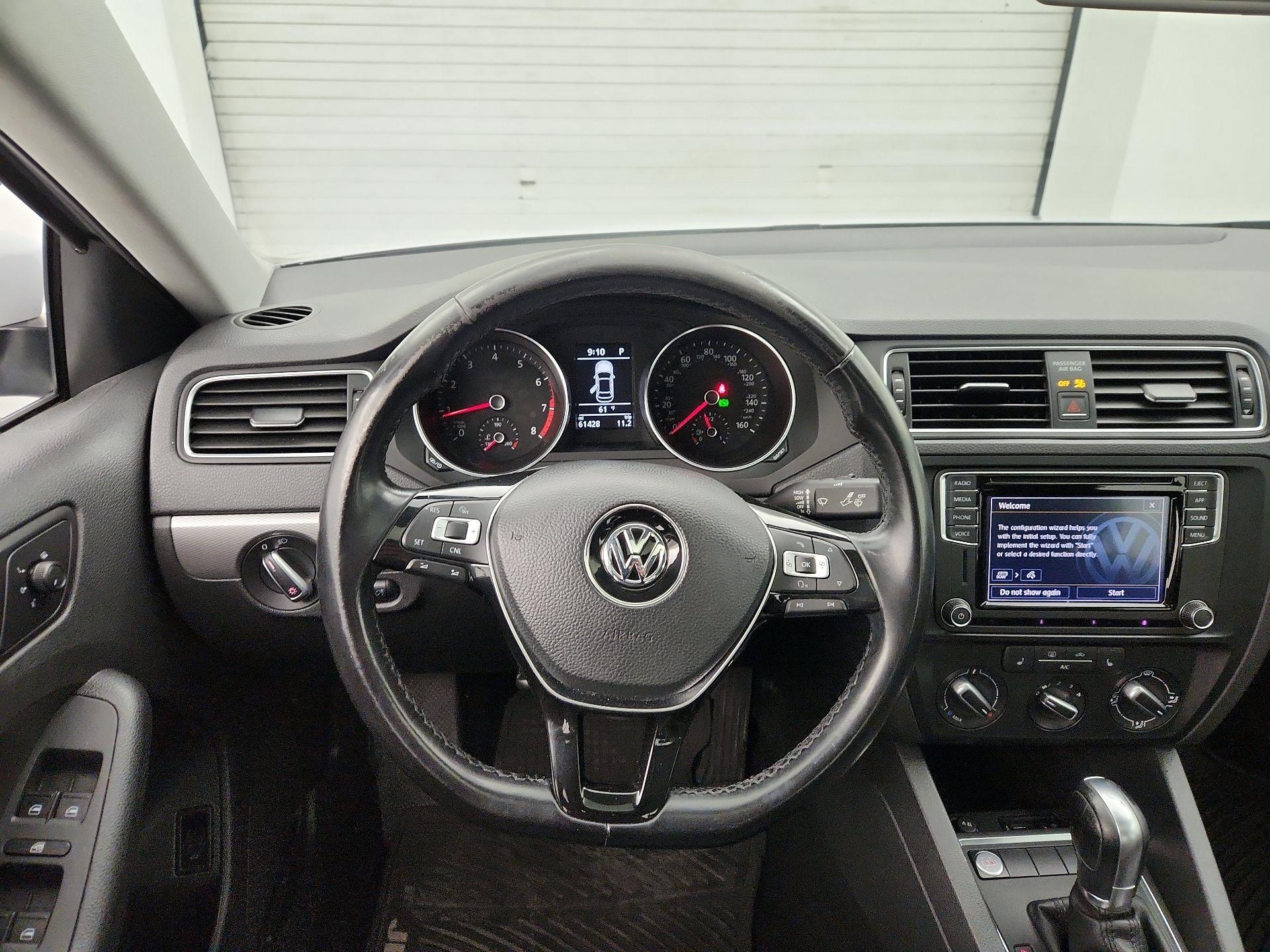 Thumbnail: 2018 Volkswagen Jetta - 10