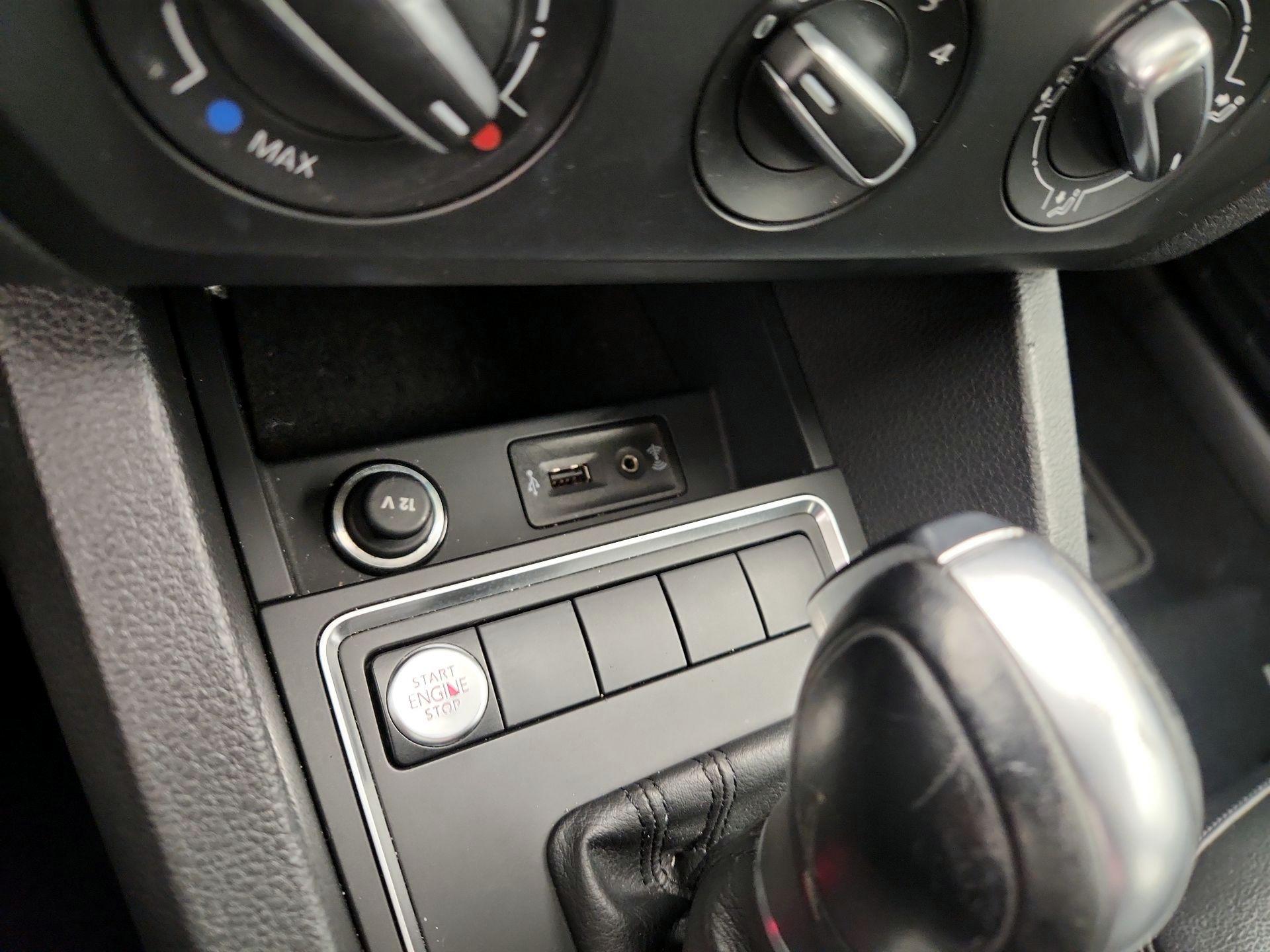 Thumbnail: 2018 Volkswagen Jetta - 18