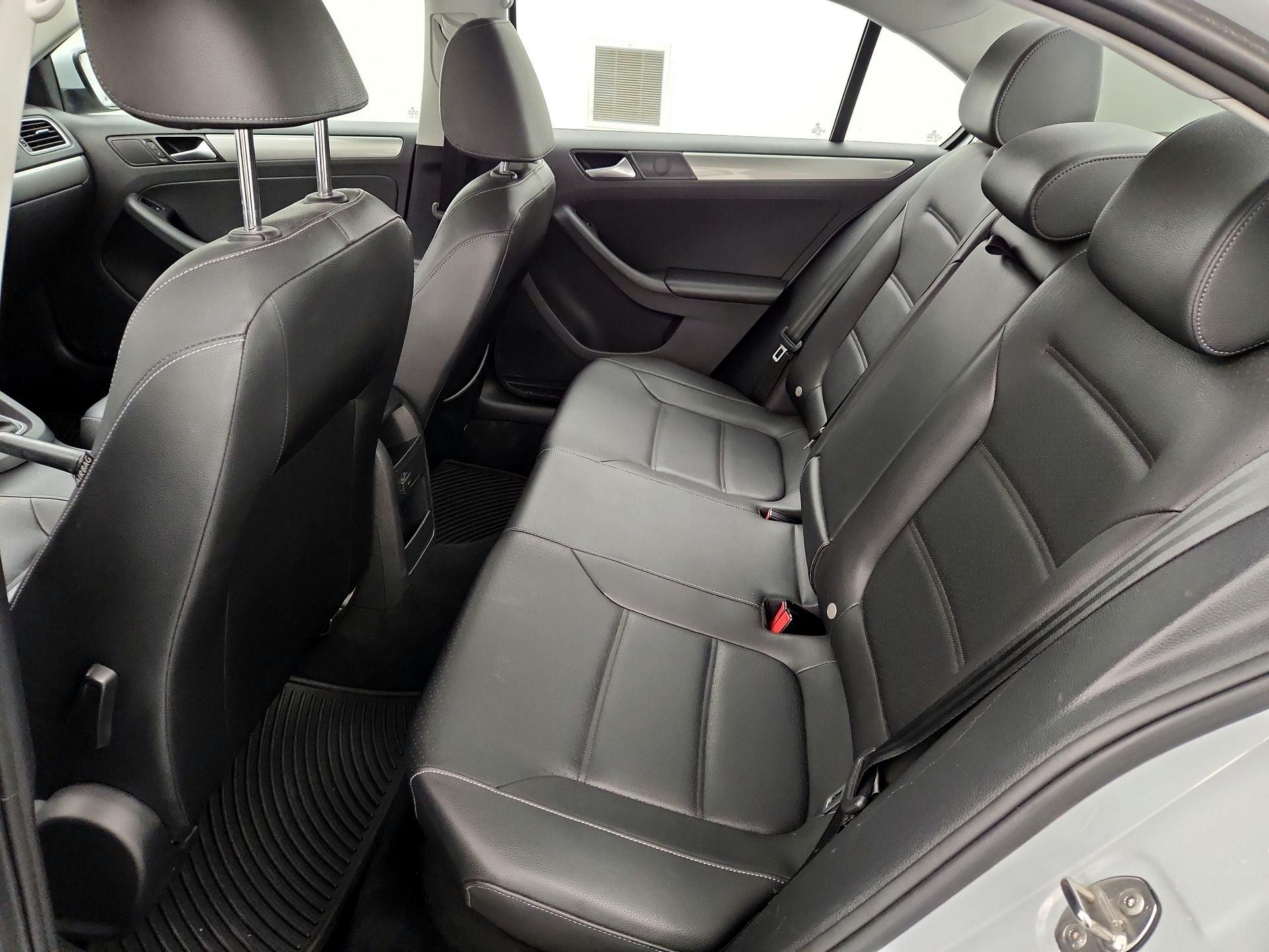 Thumbnail: 2018 Volkswagen Jetta - 20