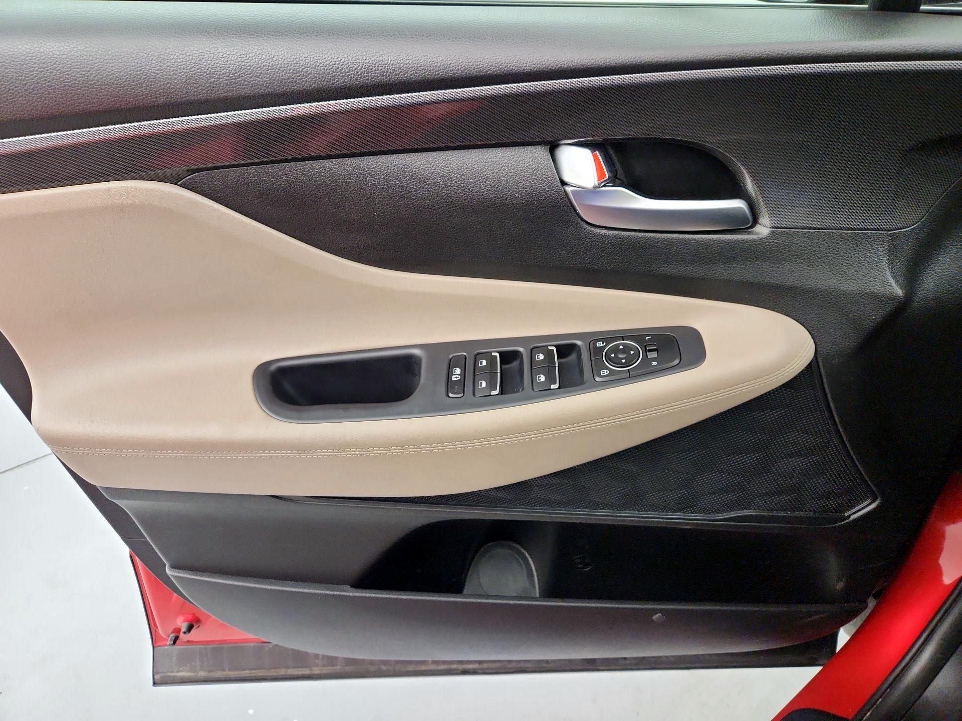 Thumbnail: 2023 Hyundai Santa Fe - 12