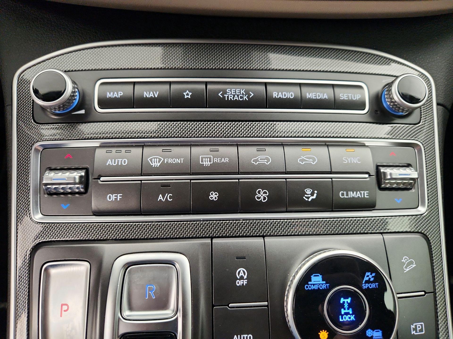 Thumbnail: 2023 Hyundai Santa Fe - 17