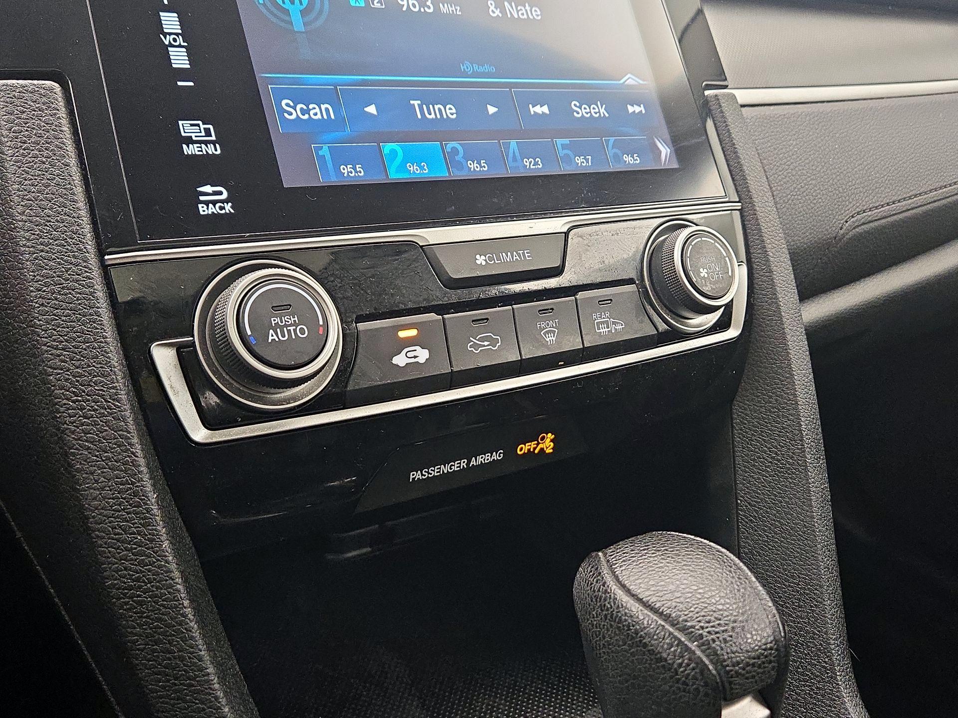 Thumbnail: 2017 Honda Civic - 16