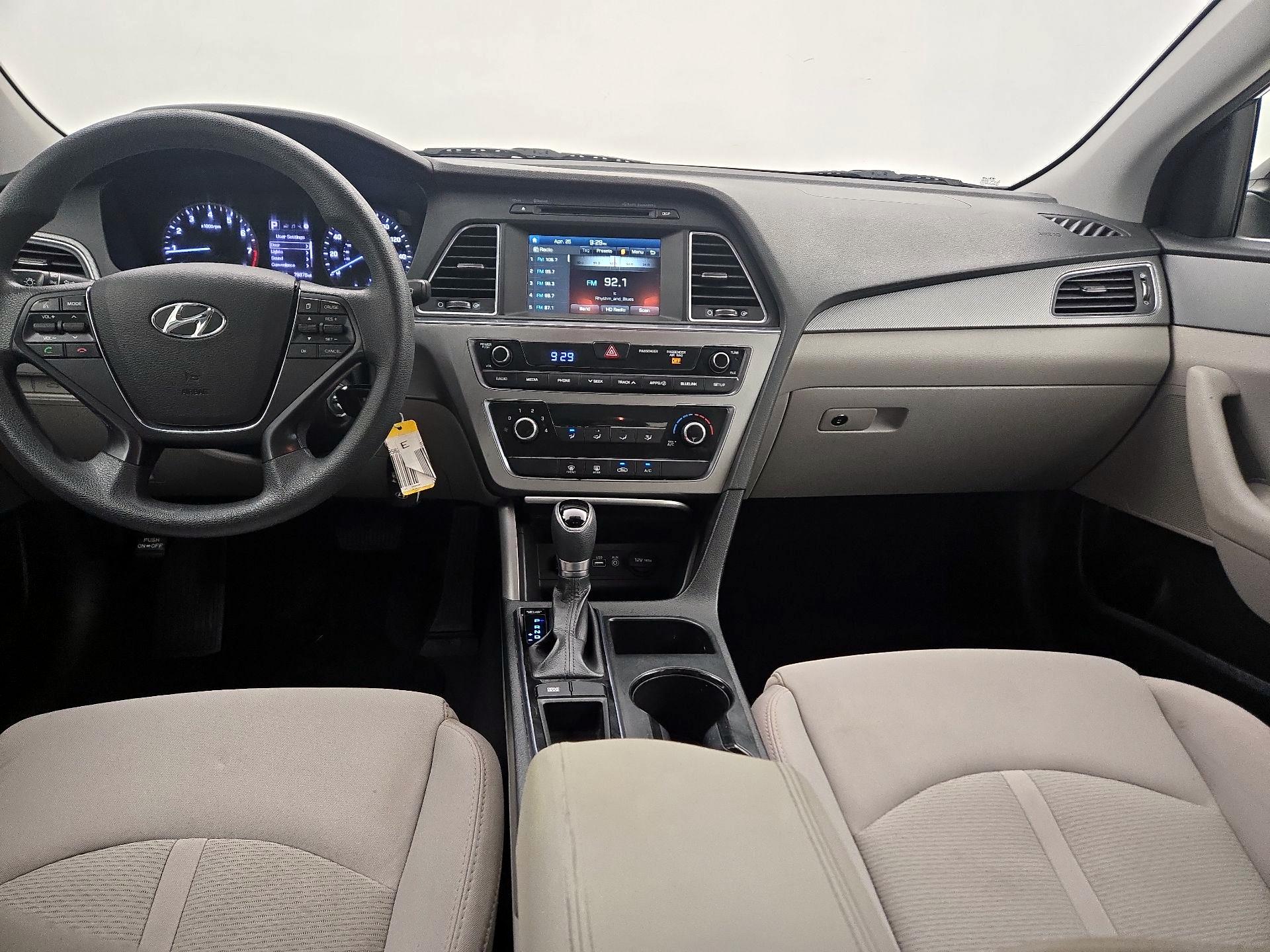 Thumbnail: 2016 Hyundai Sonata - 9