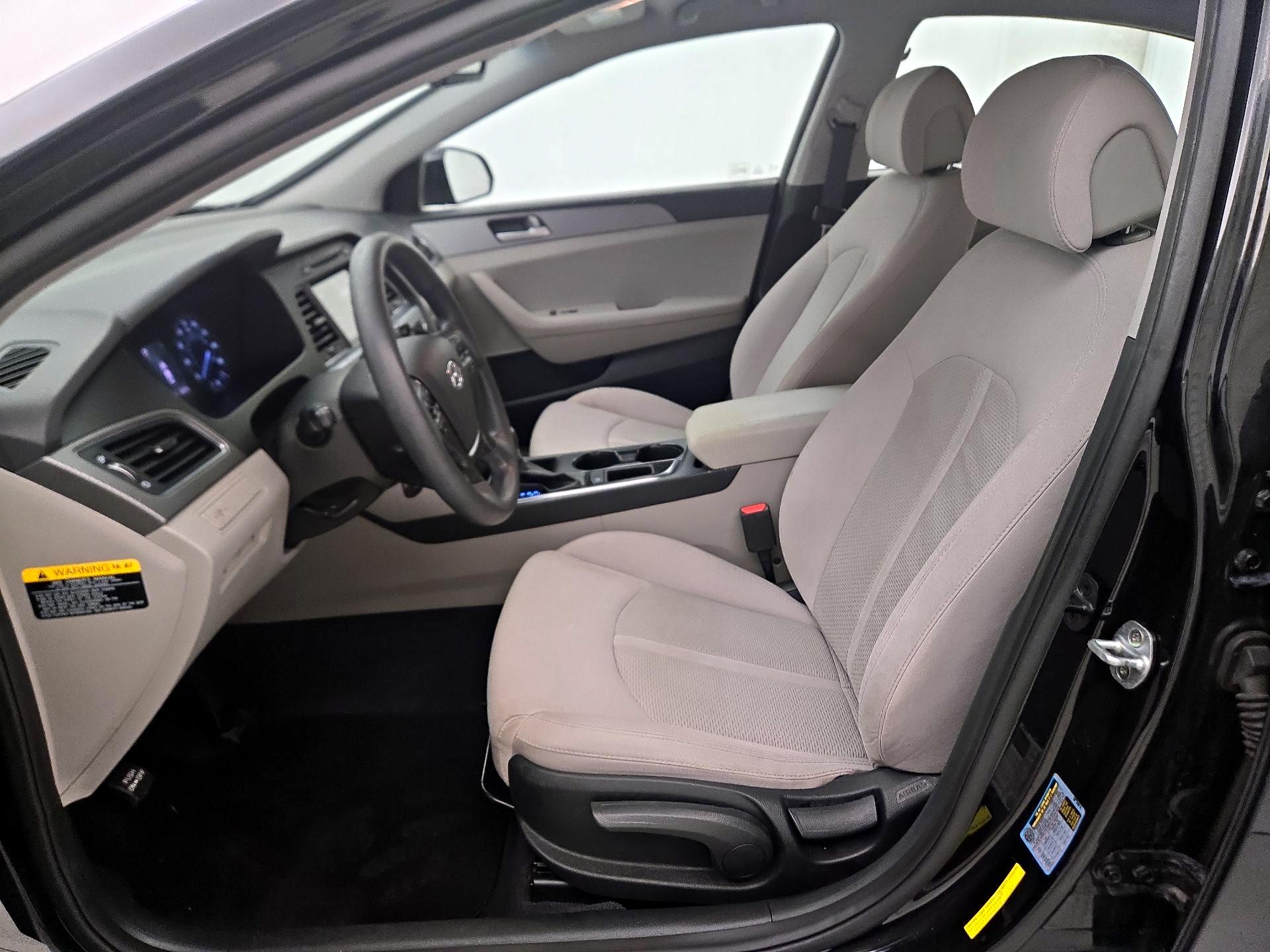 Thumbnail: 2016 Hyundai Sonata - 11