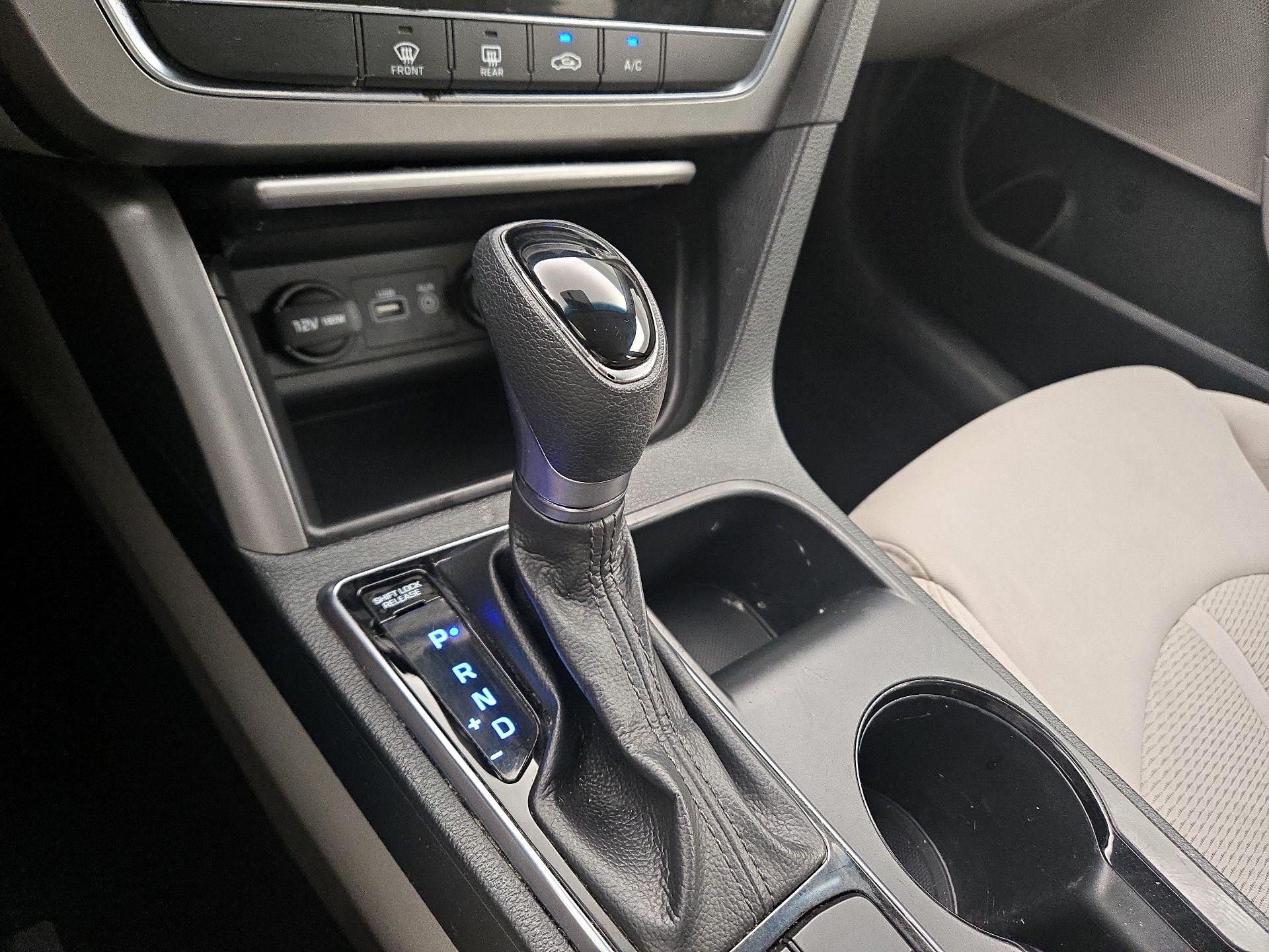 Thumbnail: 2016 Hyundai Sonata - 17