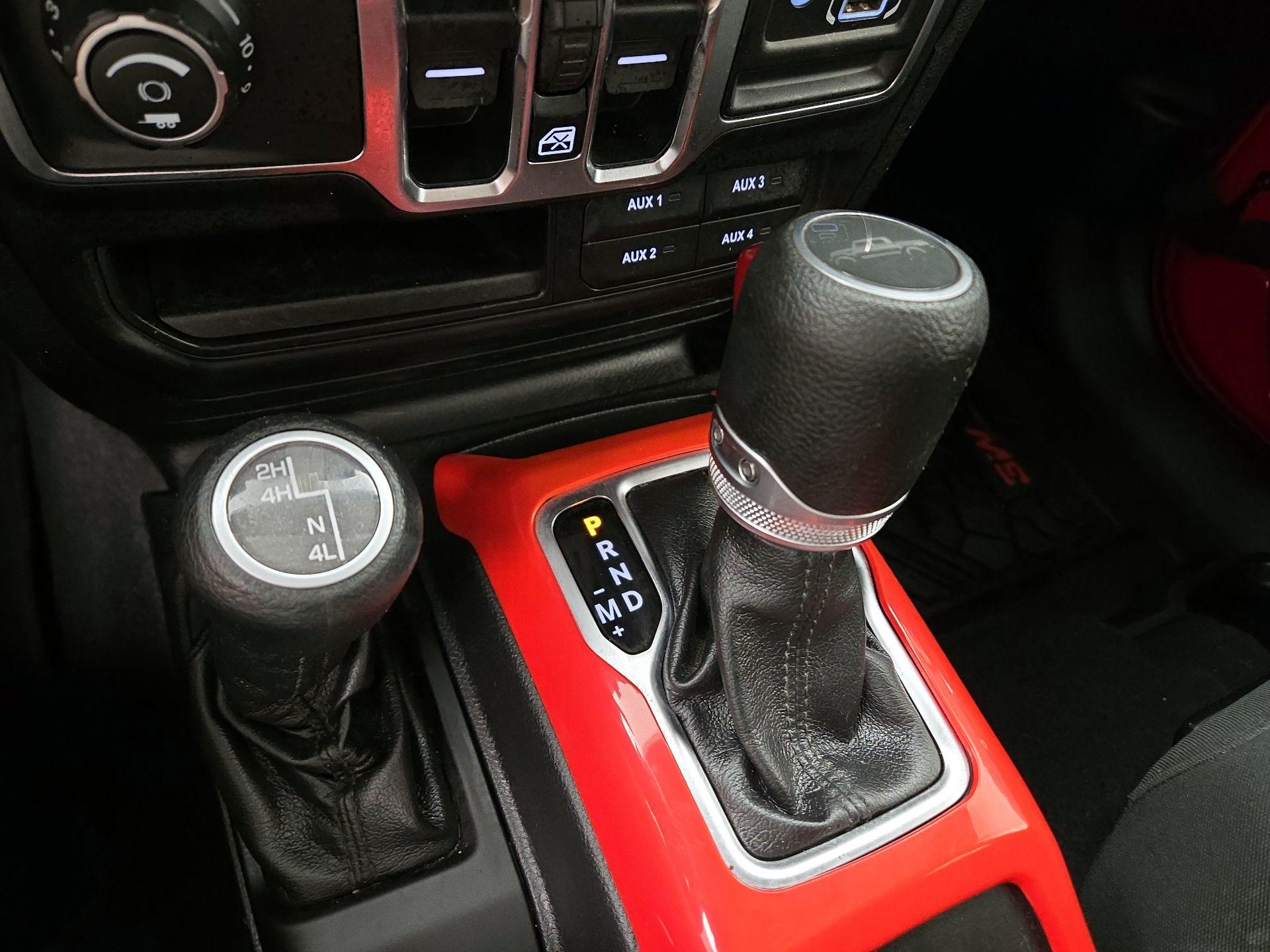 Thumbnail: 2020 Jeep Gladiator - 17