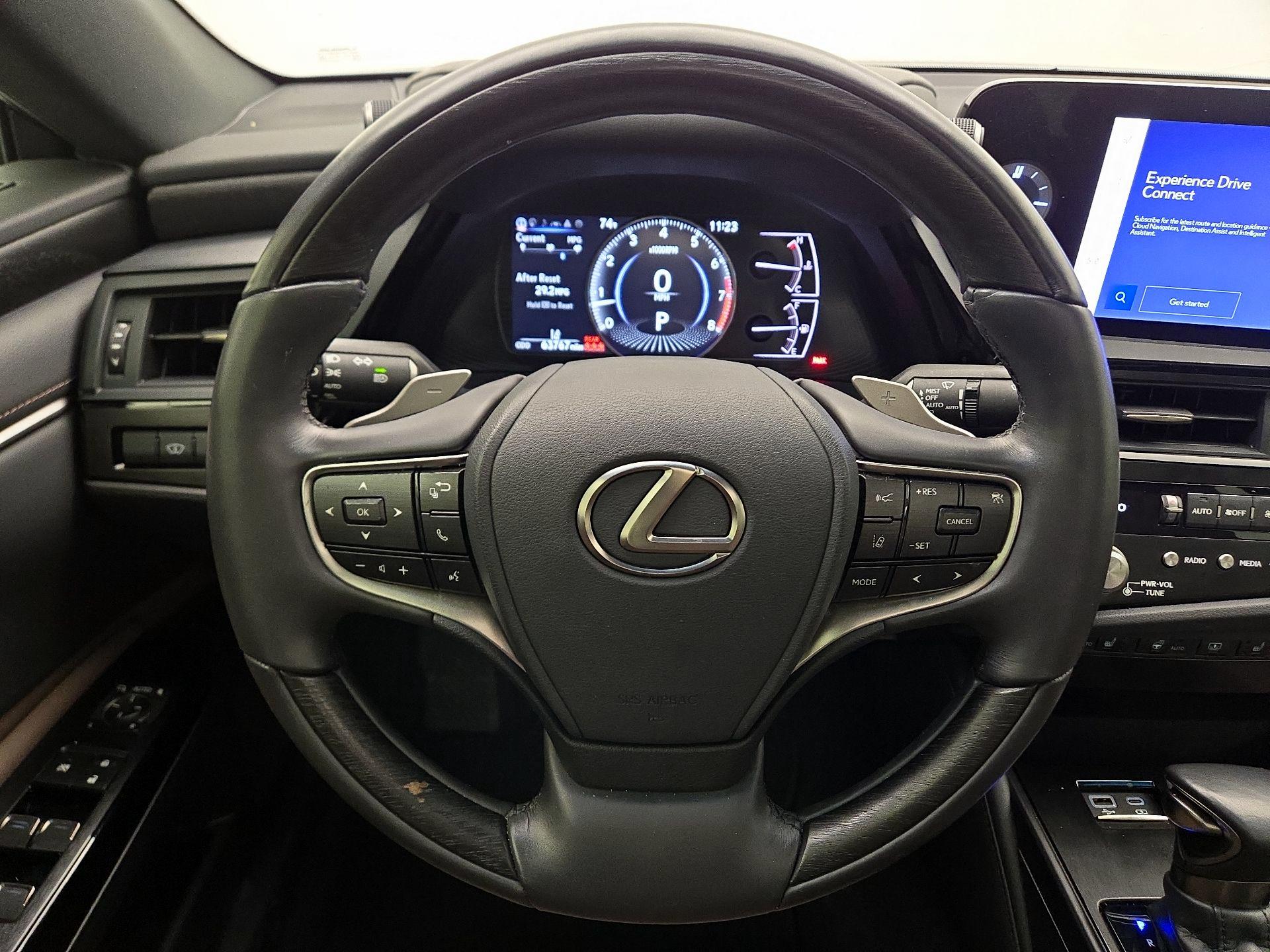 Thumbnail: 2024 Lexus ES - 10