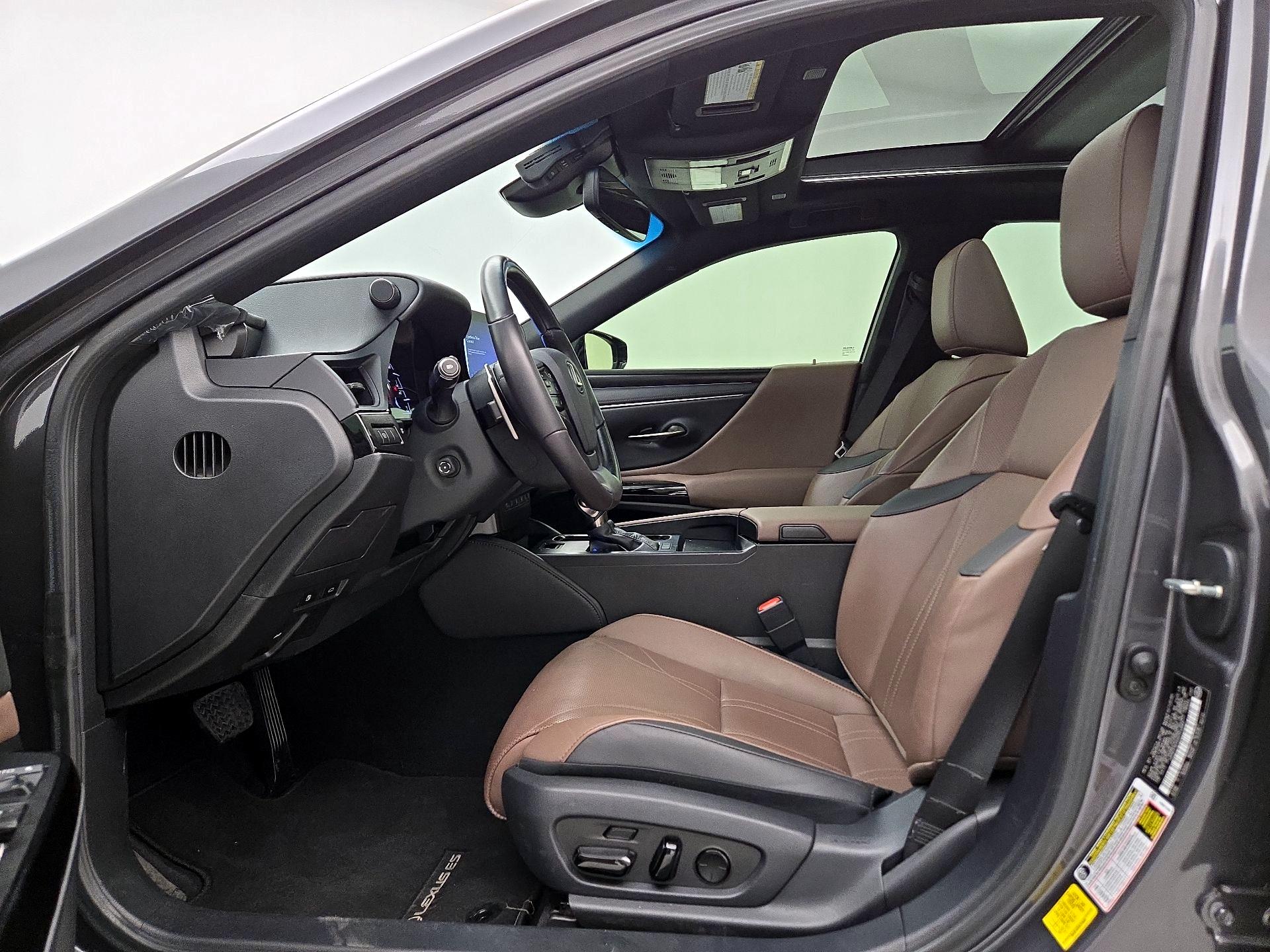 Thumbnail: 2024 Lexus ES - 11